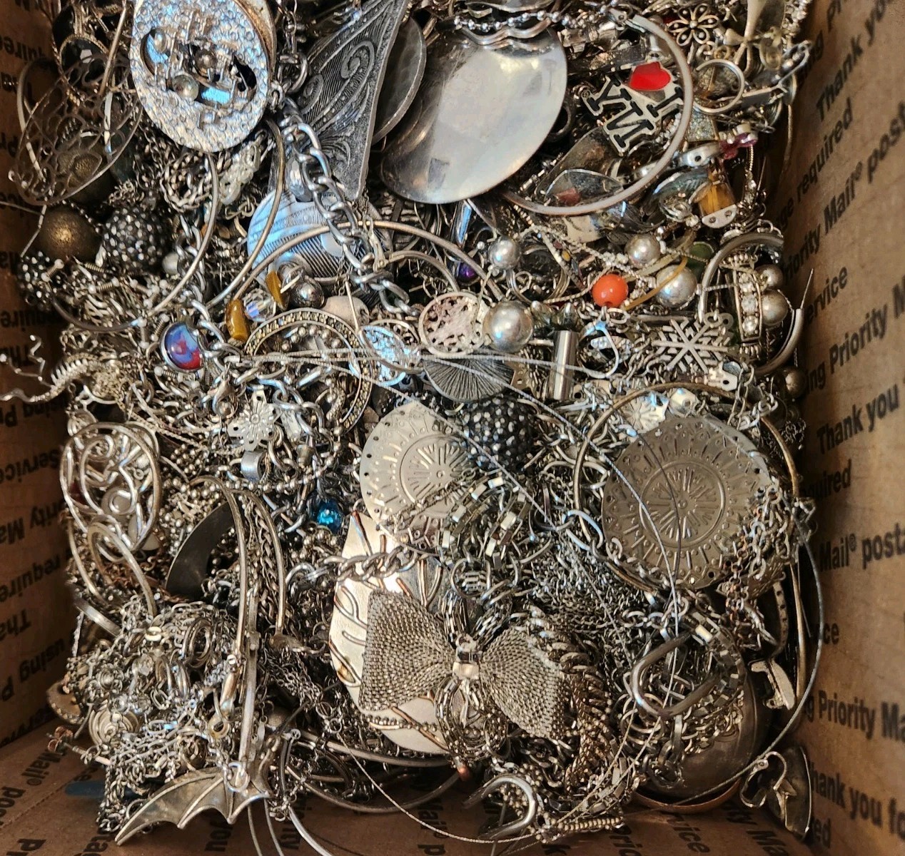 3 Pounds Jewelry Costume Vintage Mix LBS necklaces bracelets pins rings etc lbs
