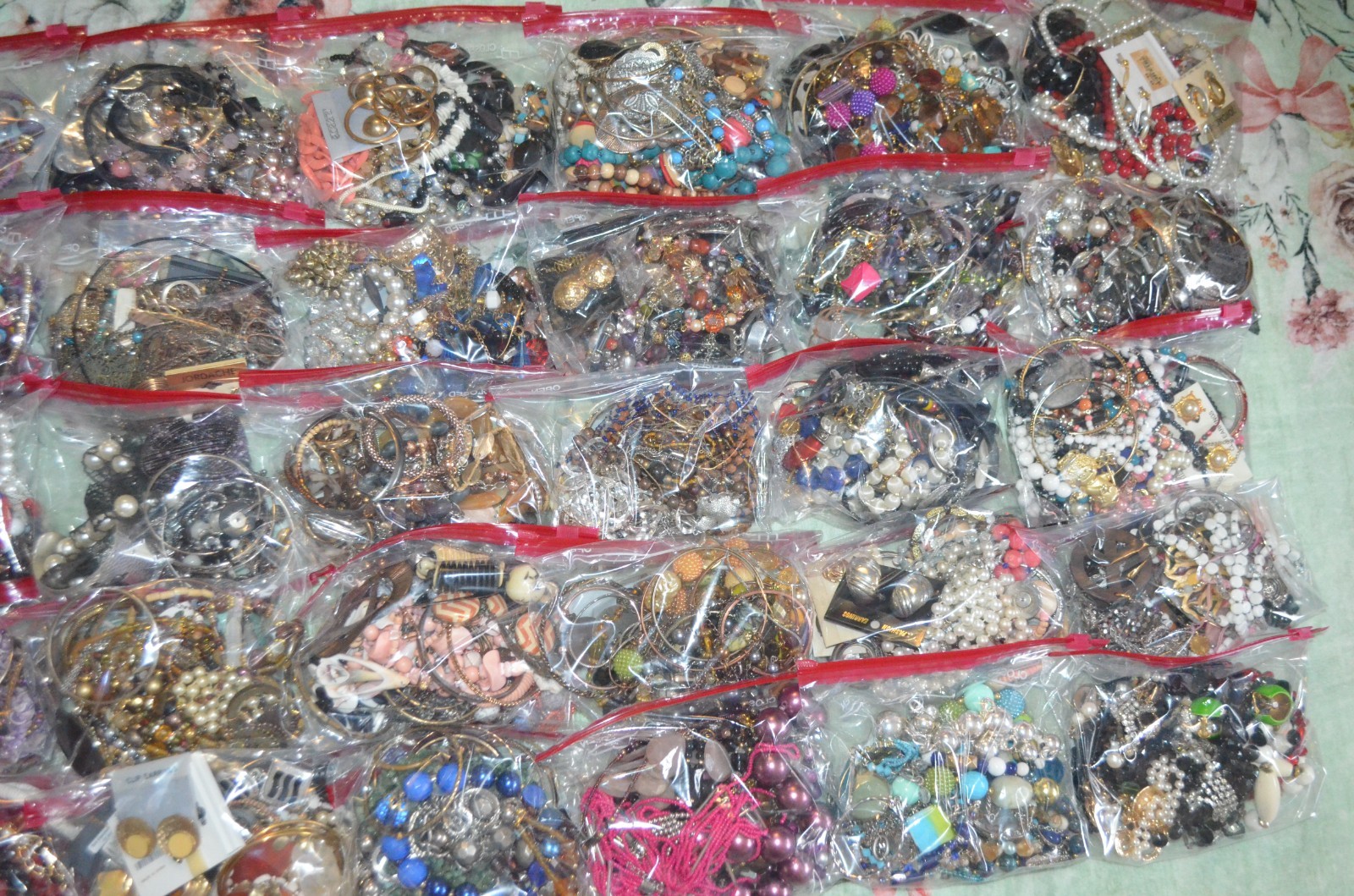 Jewelry Lot ​1 LB Vintage to Modern Costume Estate Mix Wearable Pieces