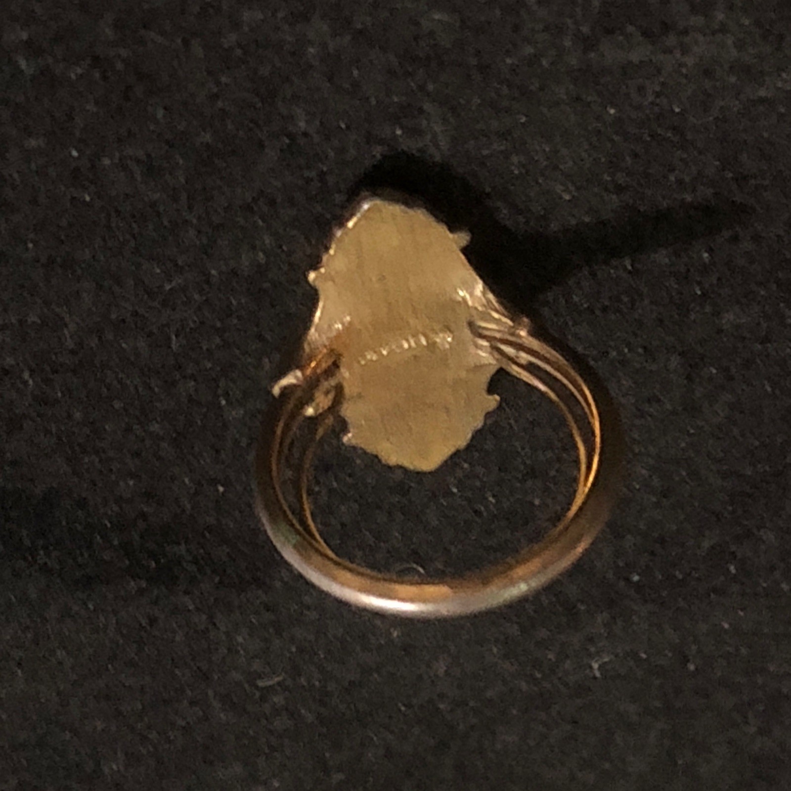 Vintage Avon Kensington Victorian Ring Gold Tone Oval Rhinestone Adjustable