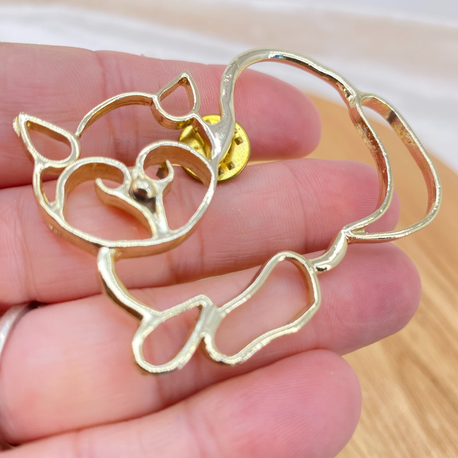 Vintage Yellow Gold Tone Cat Figure Laying Pin 2”