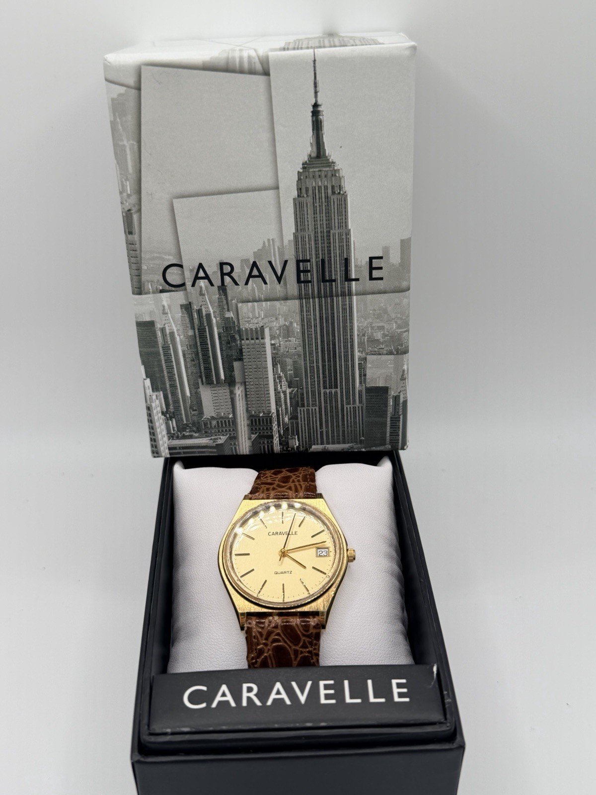 Vintage Caravelle by Bulova Quartz Date Watch Gold Tone New Battery Box Runs