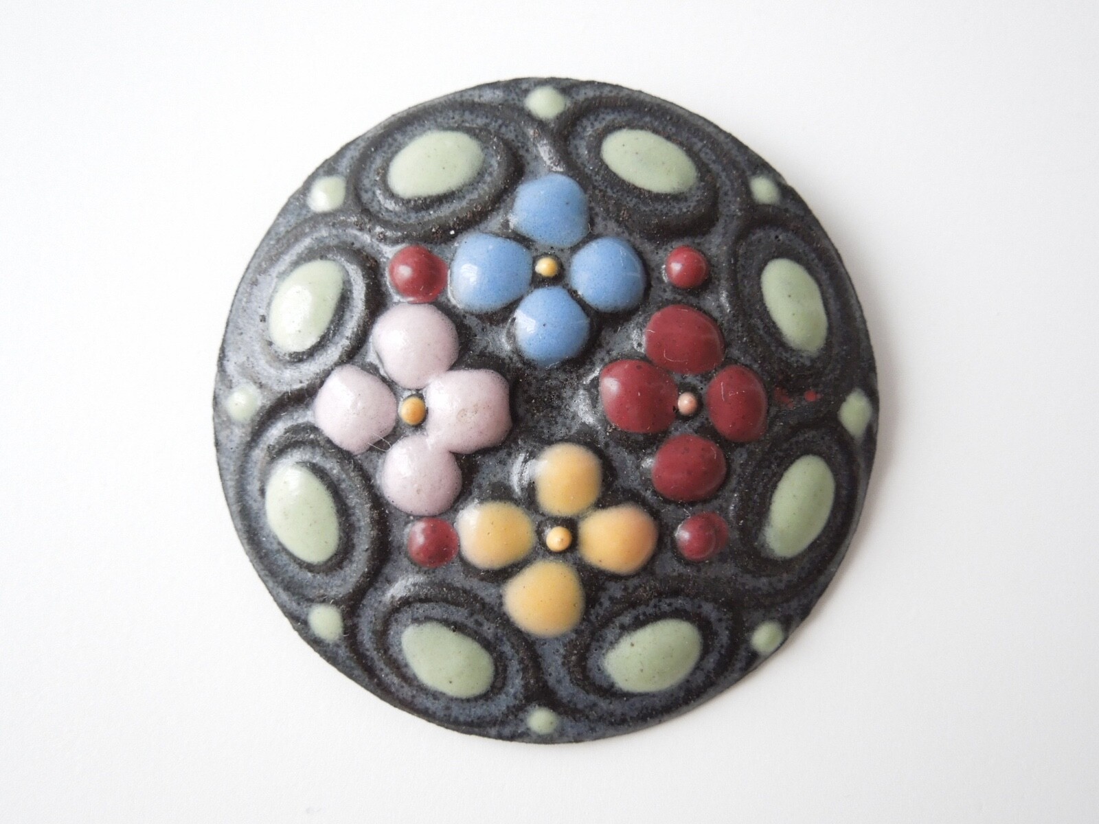 Vintage Brooch Round Enamel Colorful Flowers 7.2 G / Ø 4.1 Cm