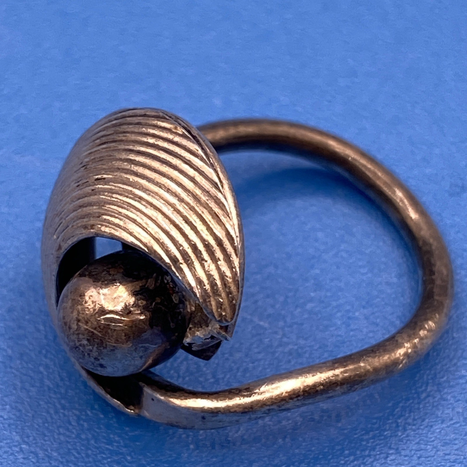 Vintage RING Sterling Silver sz 6 unknown signed Artisan Modernist design 4.2 g