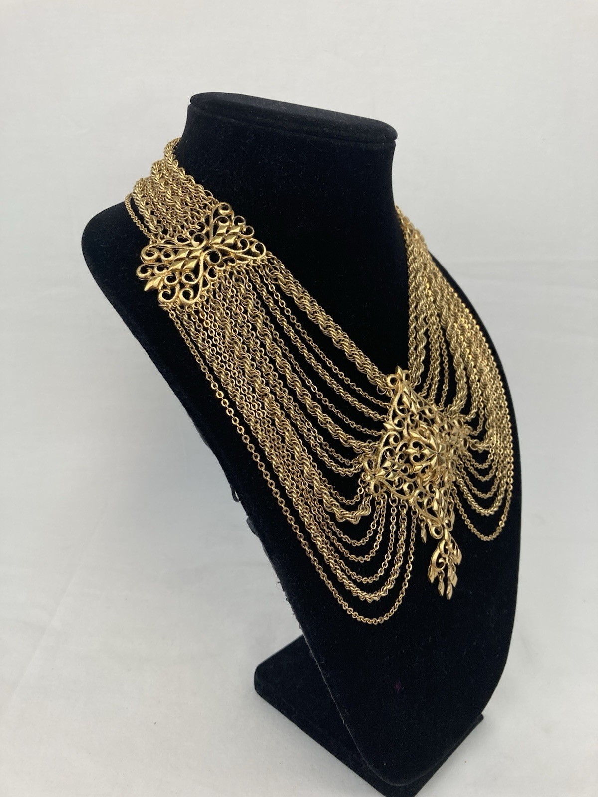 Vintage 1969 Monet Festoon Necklace Gold Tone Statement Piece Rare Excellent