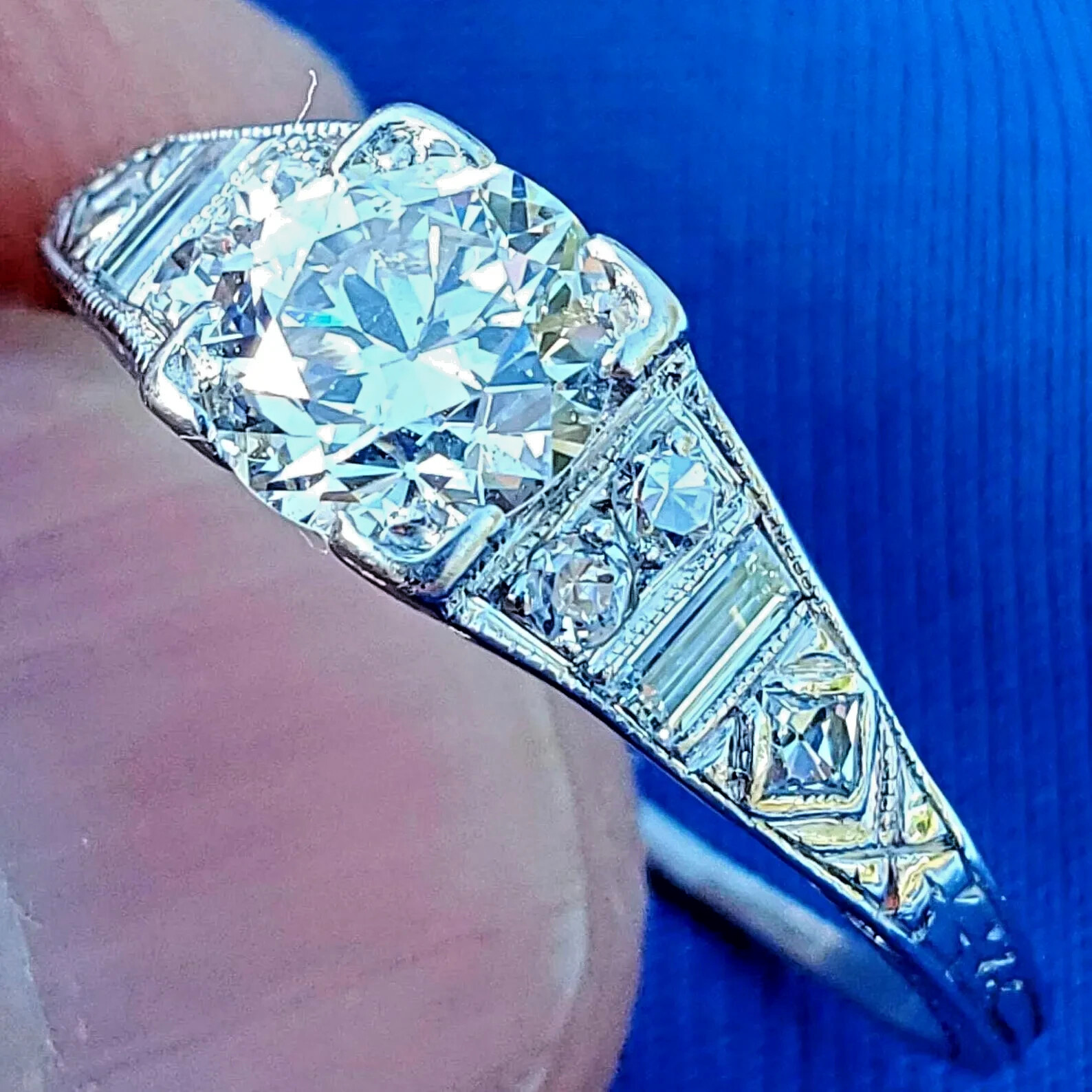 Original EARTH MINED DIAMOND ART Deco Engagement Ring 1 CARAT PLATINUM Solitaire