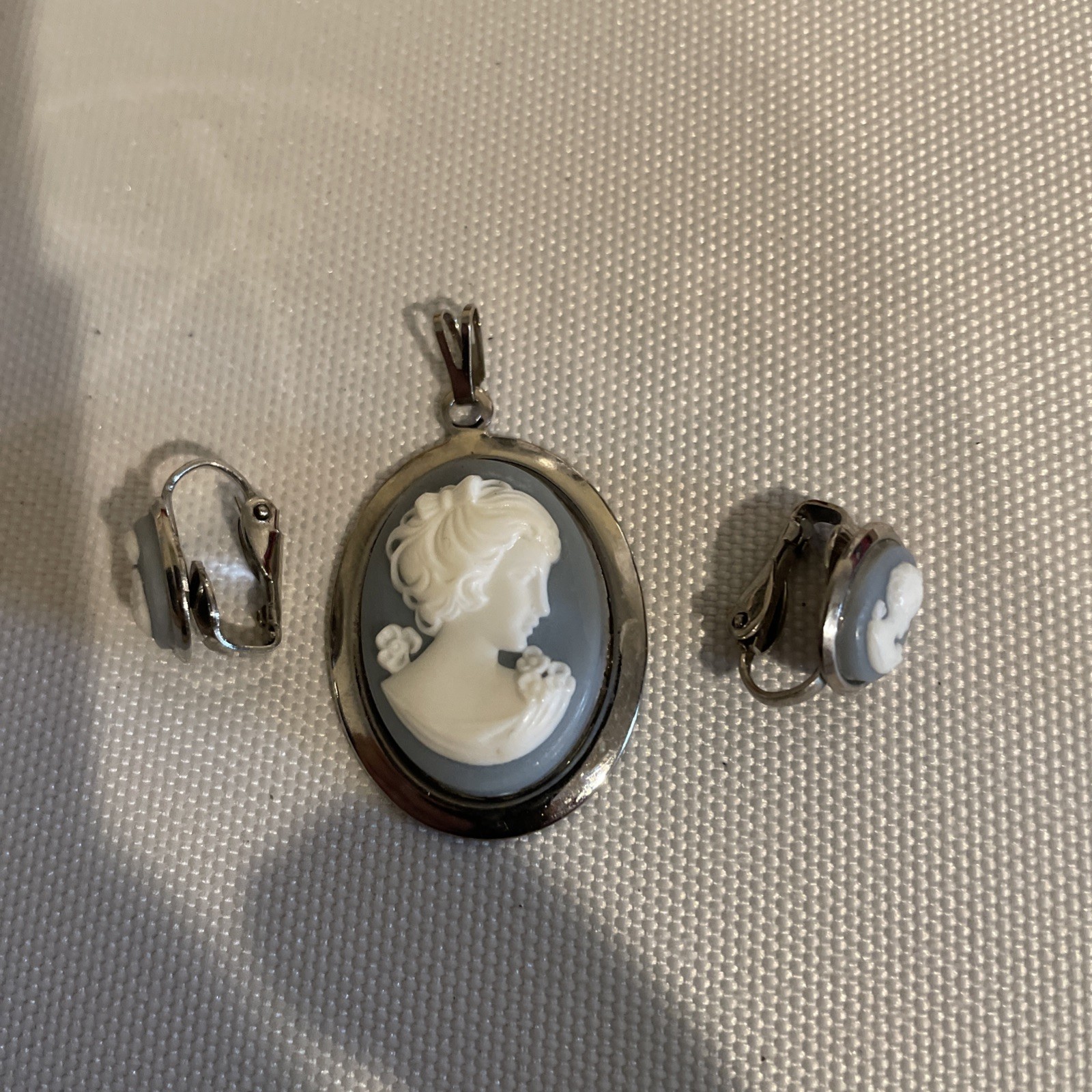Cameo Pendant And Earrings