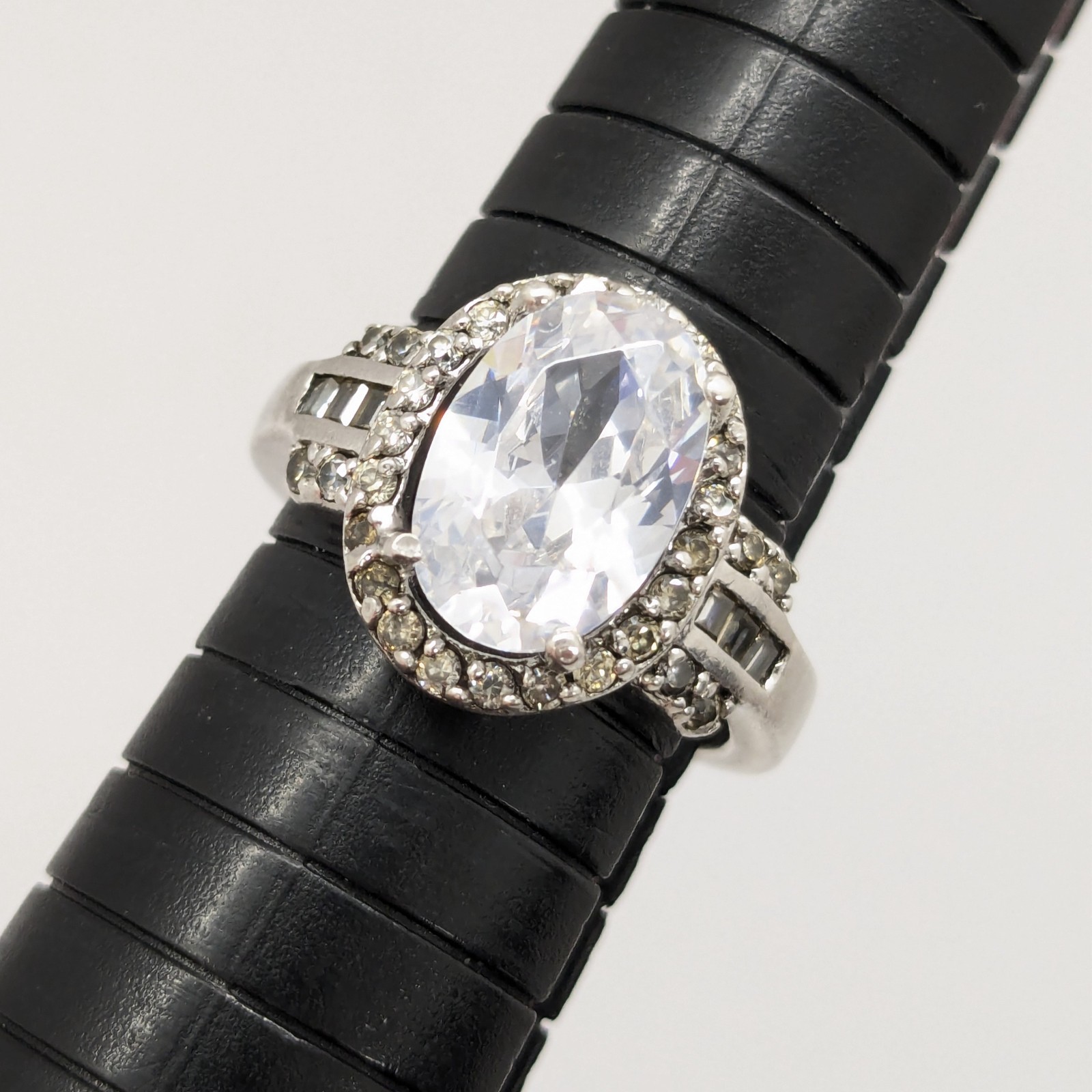 Vintage Elegant RING Silver 925 with Big Bright Stone -size: 8.25US (18mm) | #91