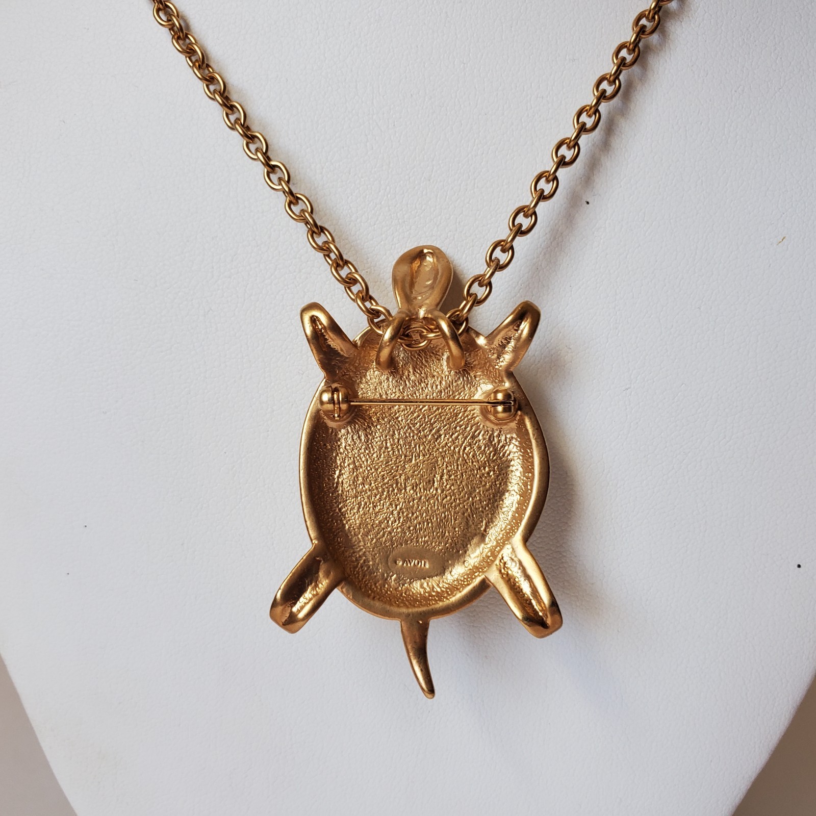 Avon Vintage Turtle Pin Pendant Necklace Brooch Faux Jade Green Gold Tone Signed