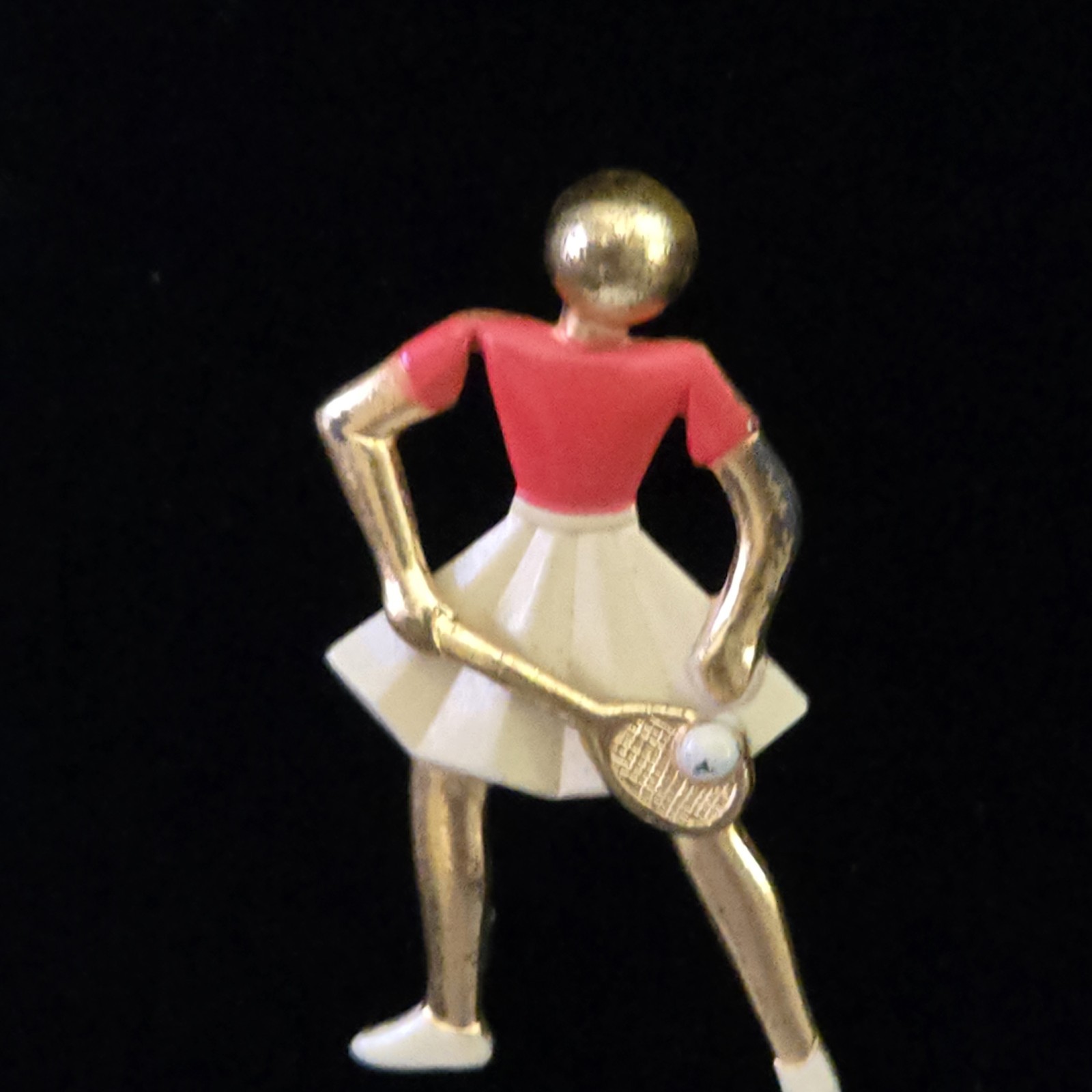 Vintage Gold Tone Enamel Tennis Player Figural Brooch Pin Red White Sports