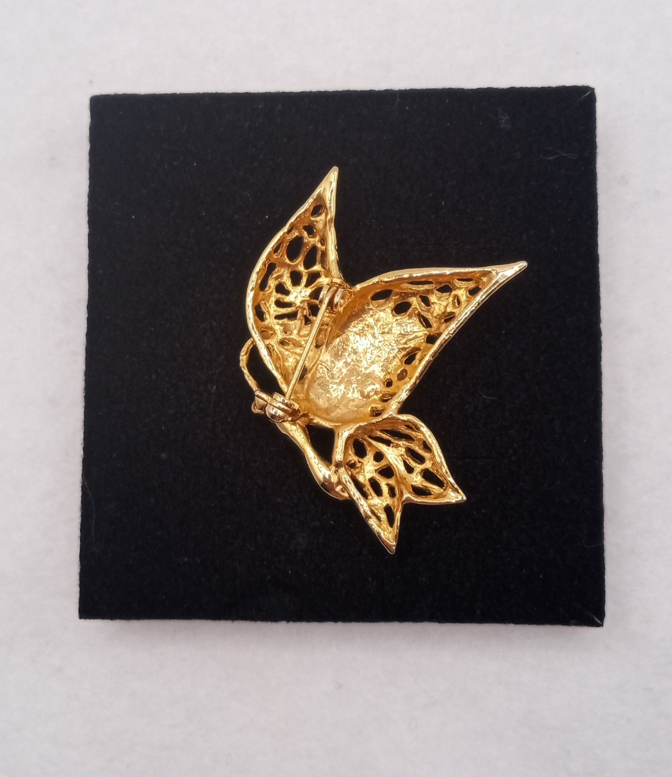 Filigree Butterfly brooch, Faux Pearls, Rhinestones, Vintage Gold Tone
