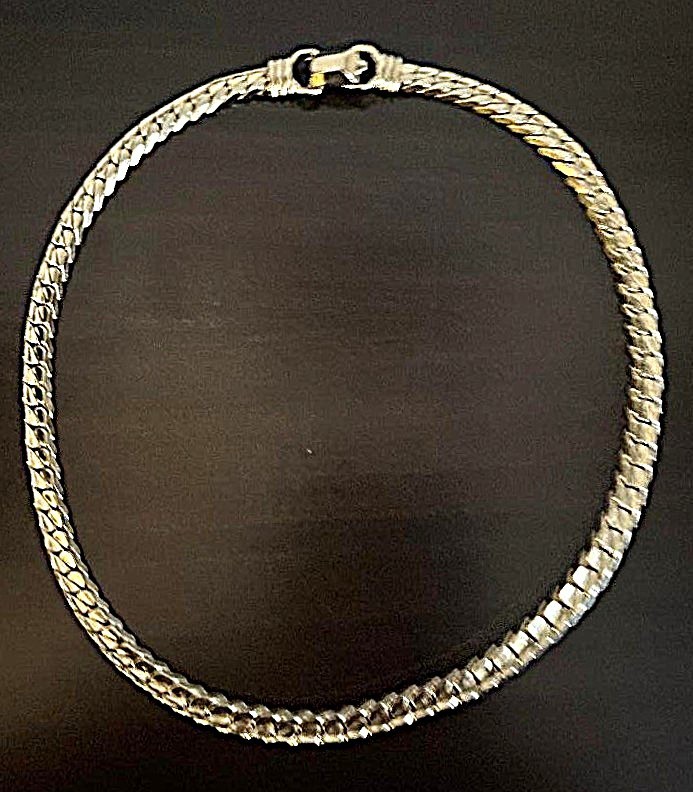 Original Vintage CORO Pegasus Gold Tone Necklace. 15.75″ 1950s. Item #410