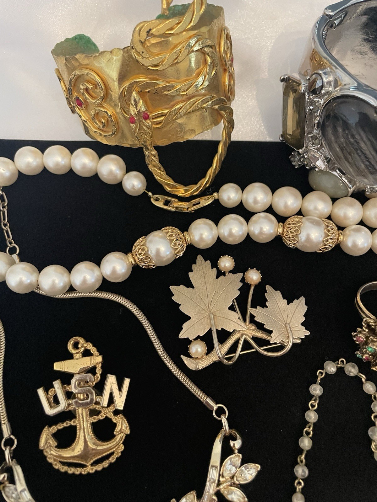 Junk Jewelry FOR CRAFTS WEAR PICS 1 & 2 Necklaces Watches Brooch Some SIGNED #3