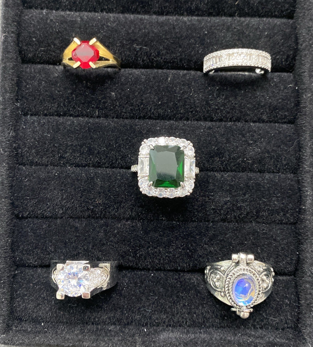 ✨Lot Of 5 Vintage To Now Beautiful Gemstone Estate Rings, All Size 6✨