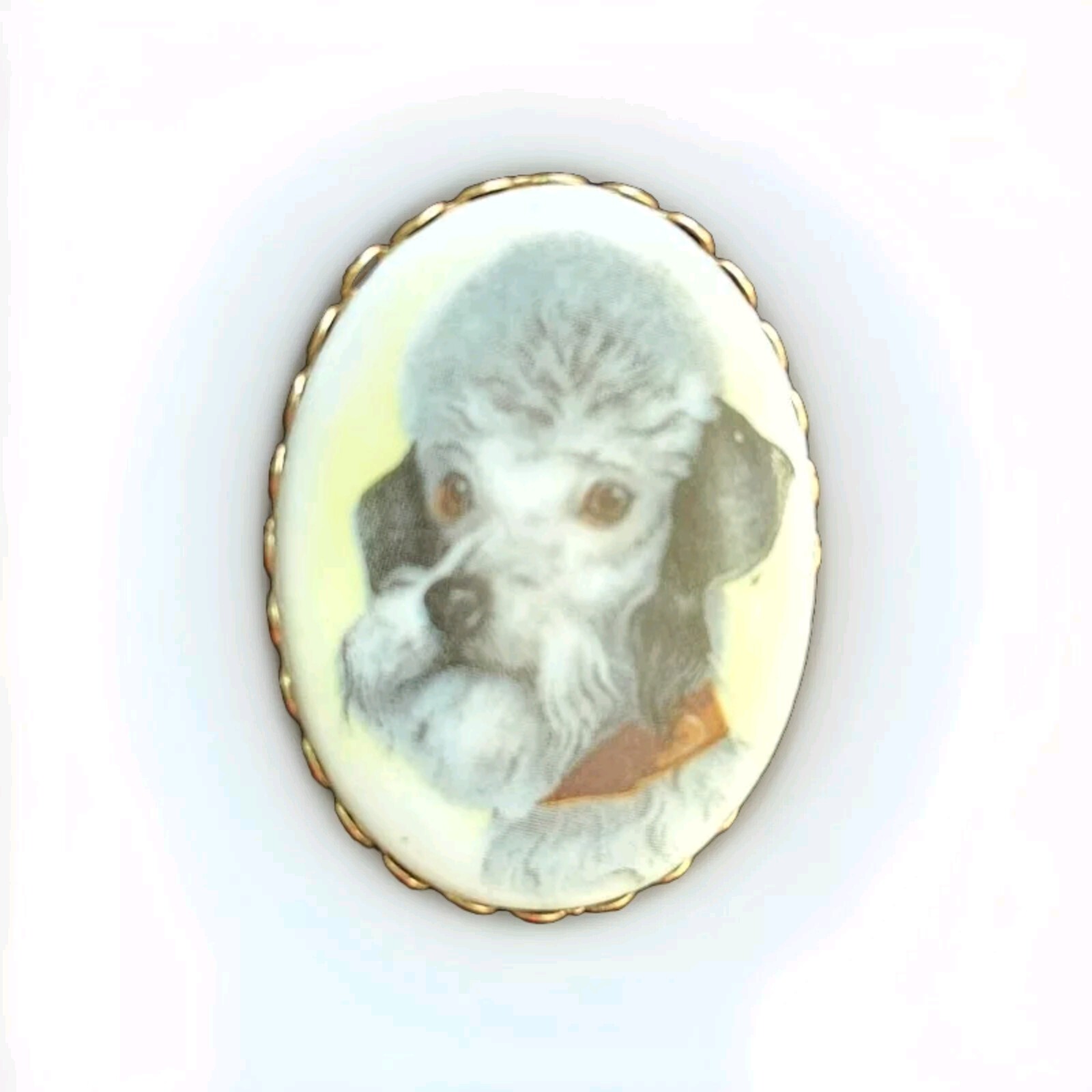 Vtg Porcelain Cameo Brooch Schnauzer Dog Pin 1.5″ Oval Goldtone Grey Dark Grey