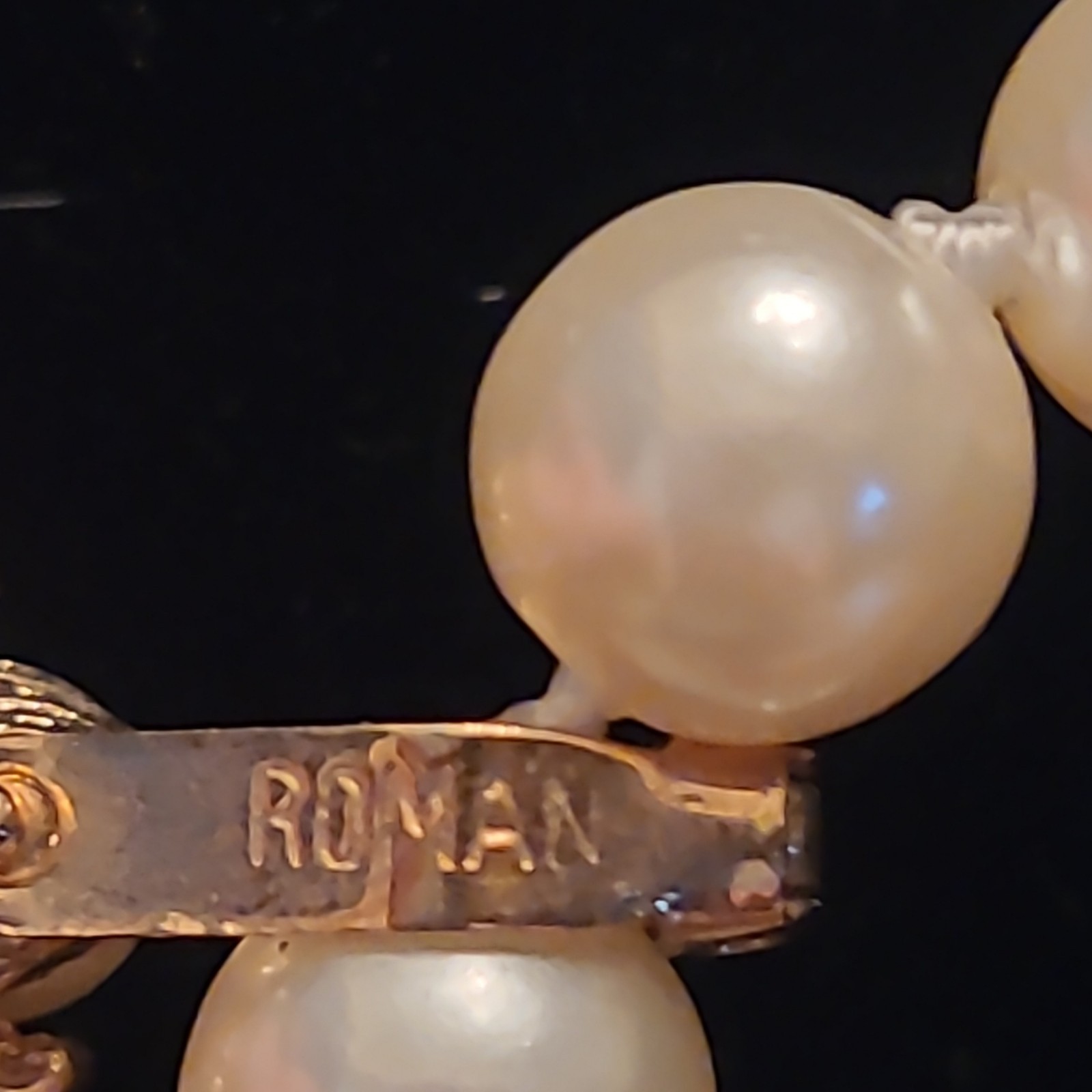 Vintage Roman White Imitation Pearl Beaded Necklace w/ Gold Flower Pendant Hook