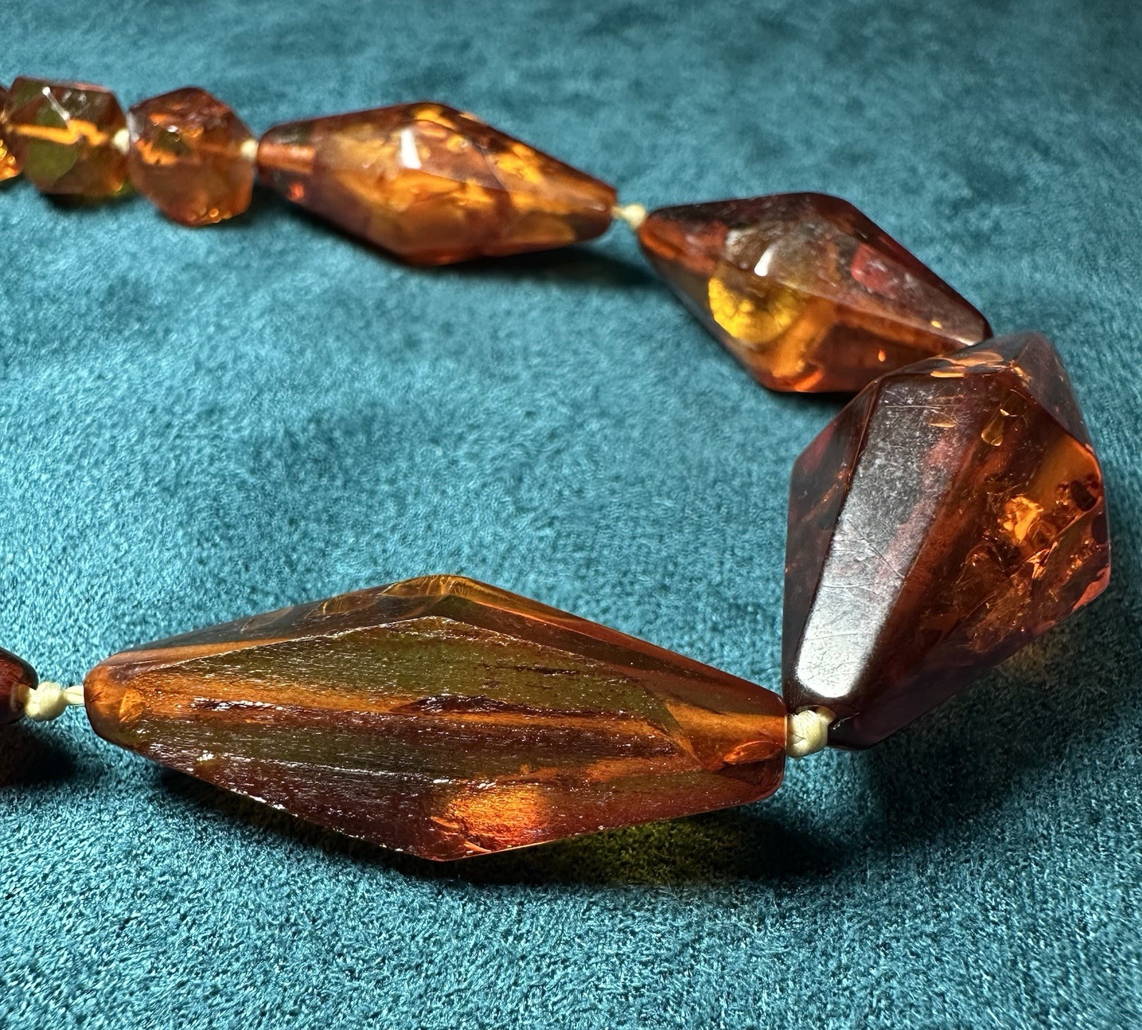 Amber Vintage Necklace 21 Grams
