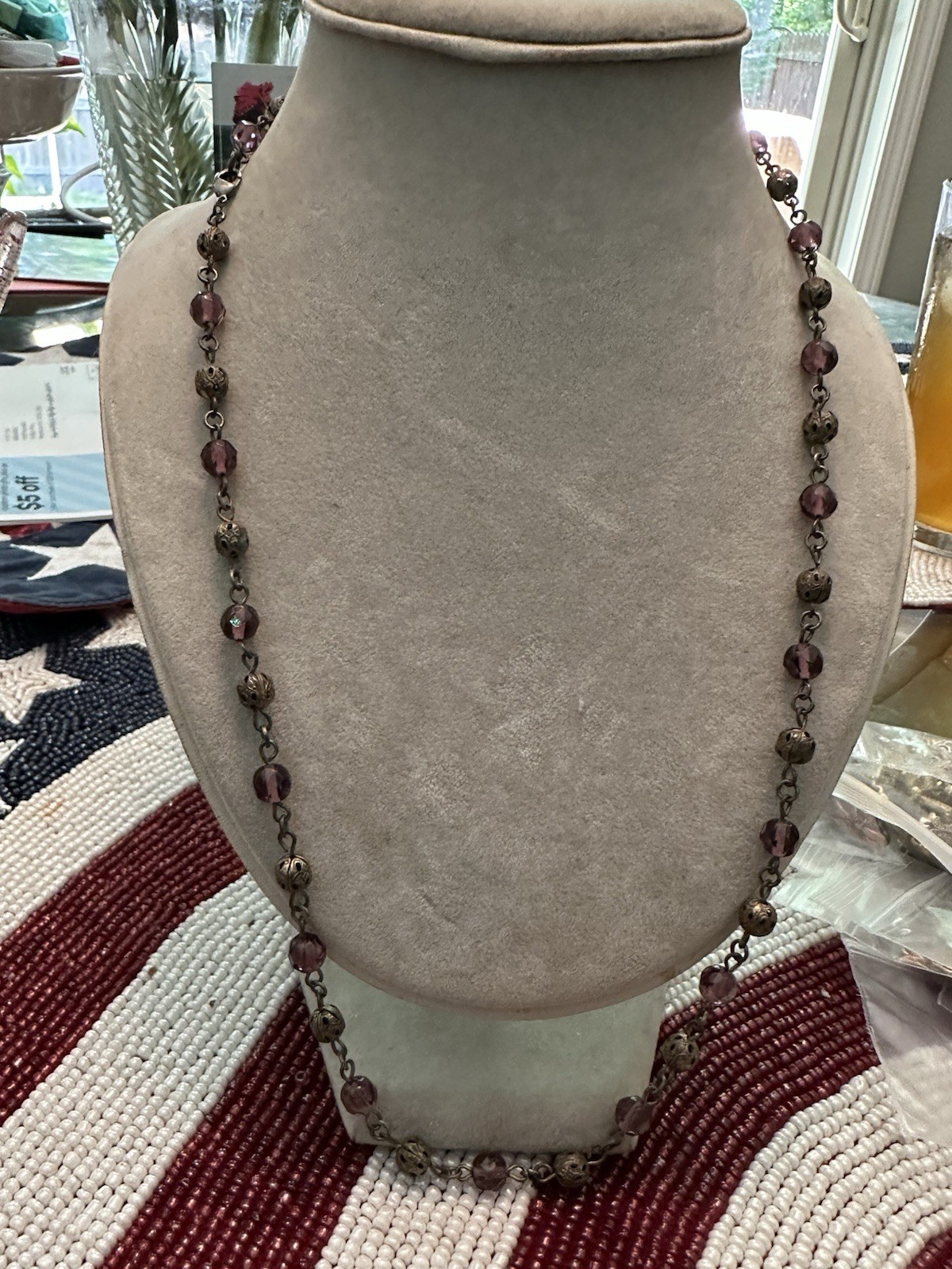 VTG 18” BRASS PLATED & LAVENDER GLASS BEADED NECKLACE-COSTUME JEWELRY