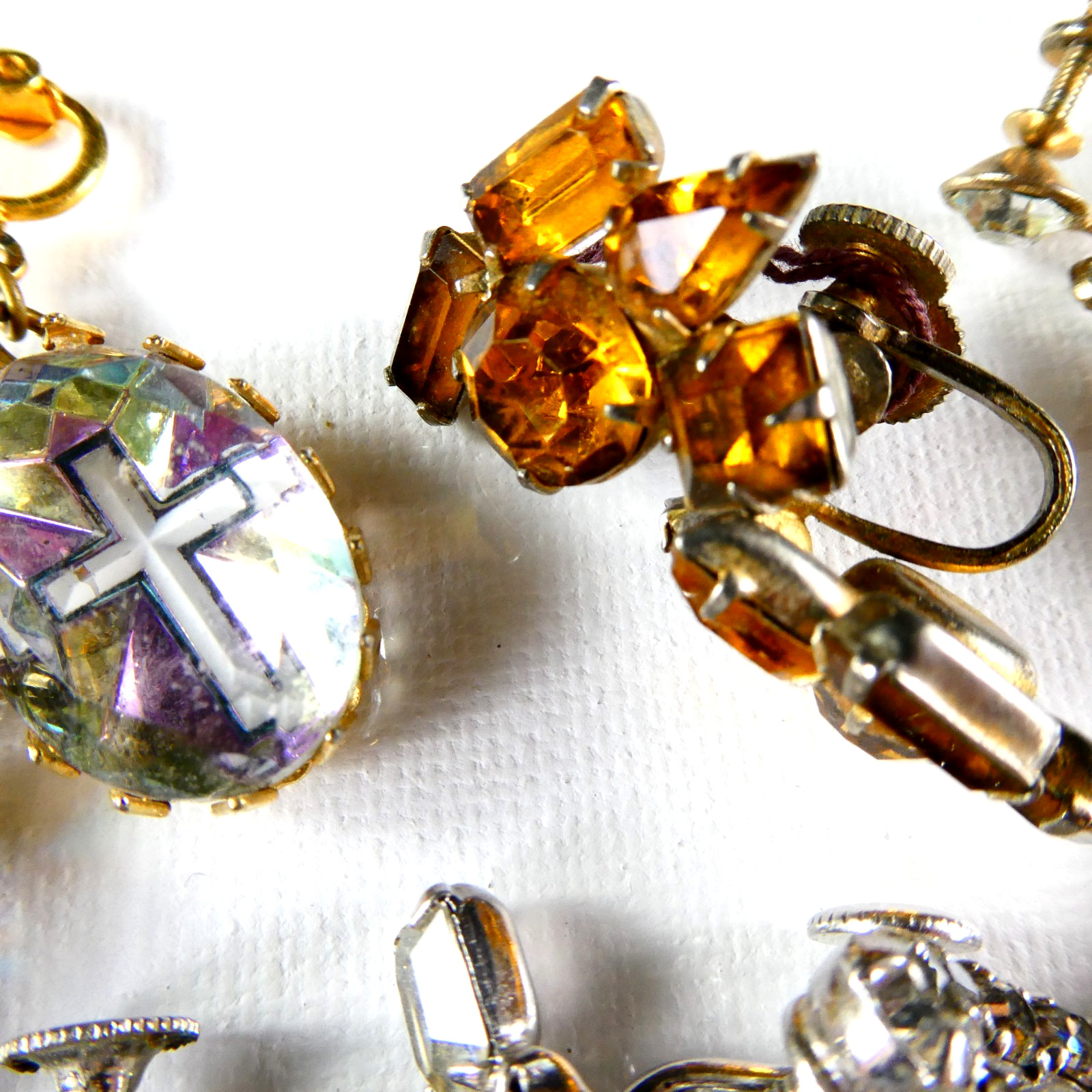 Vintage Rhinestone Screw Back Earrings Lot 25 Pairs ALL SPARKLE Multi Color Stns