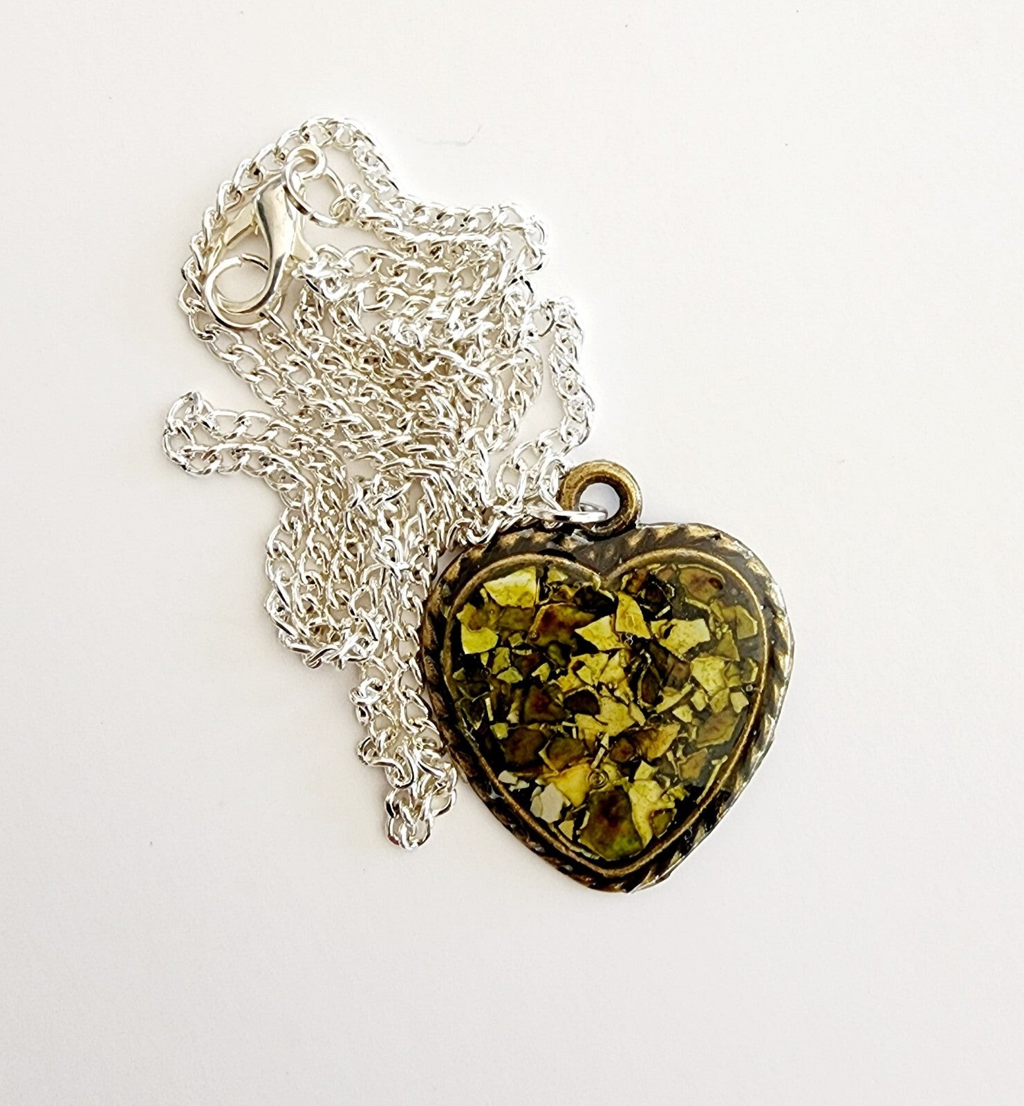 Vintage Heart Inlay Necklace Acrylic/Resin Handmade Jewelry Maine B67