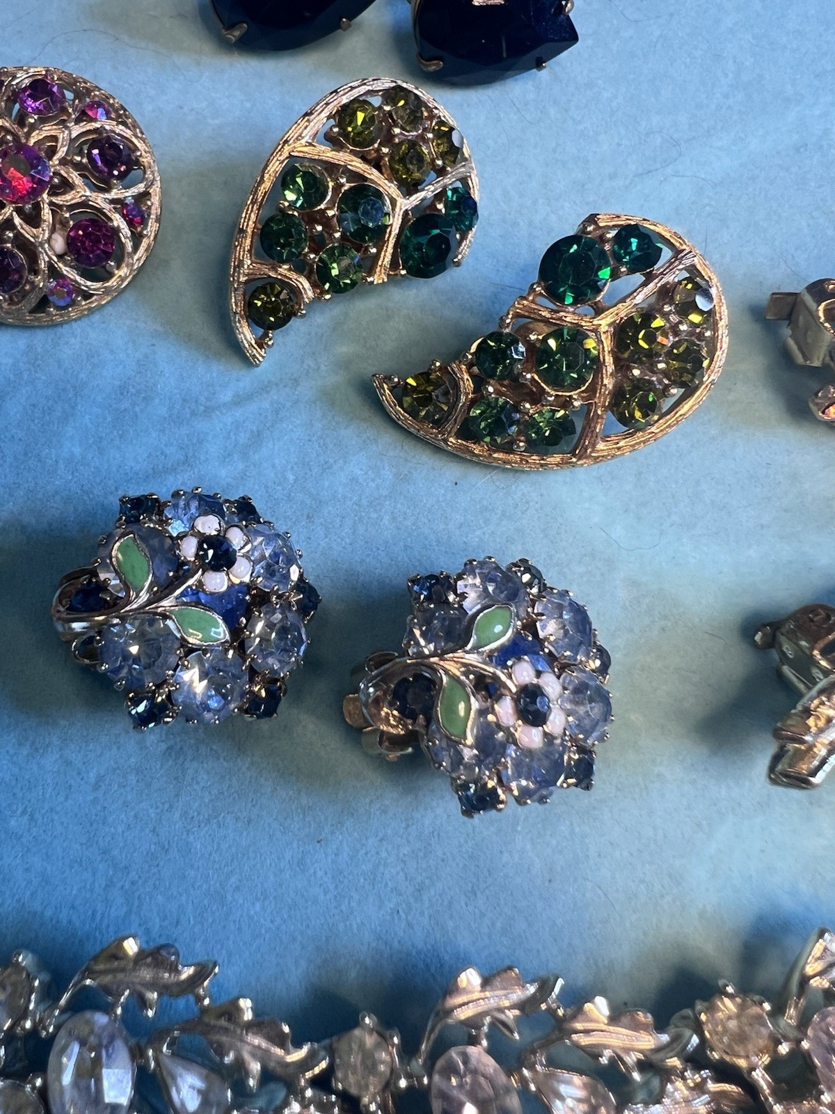 Lot 7 Pr Vintage Clip Earrings Lisner, Kramer, Weiss & Haskell & Lisner Necklace