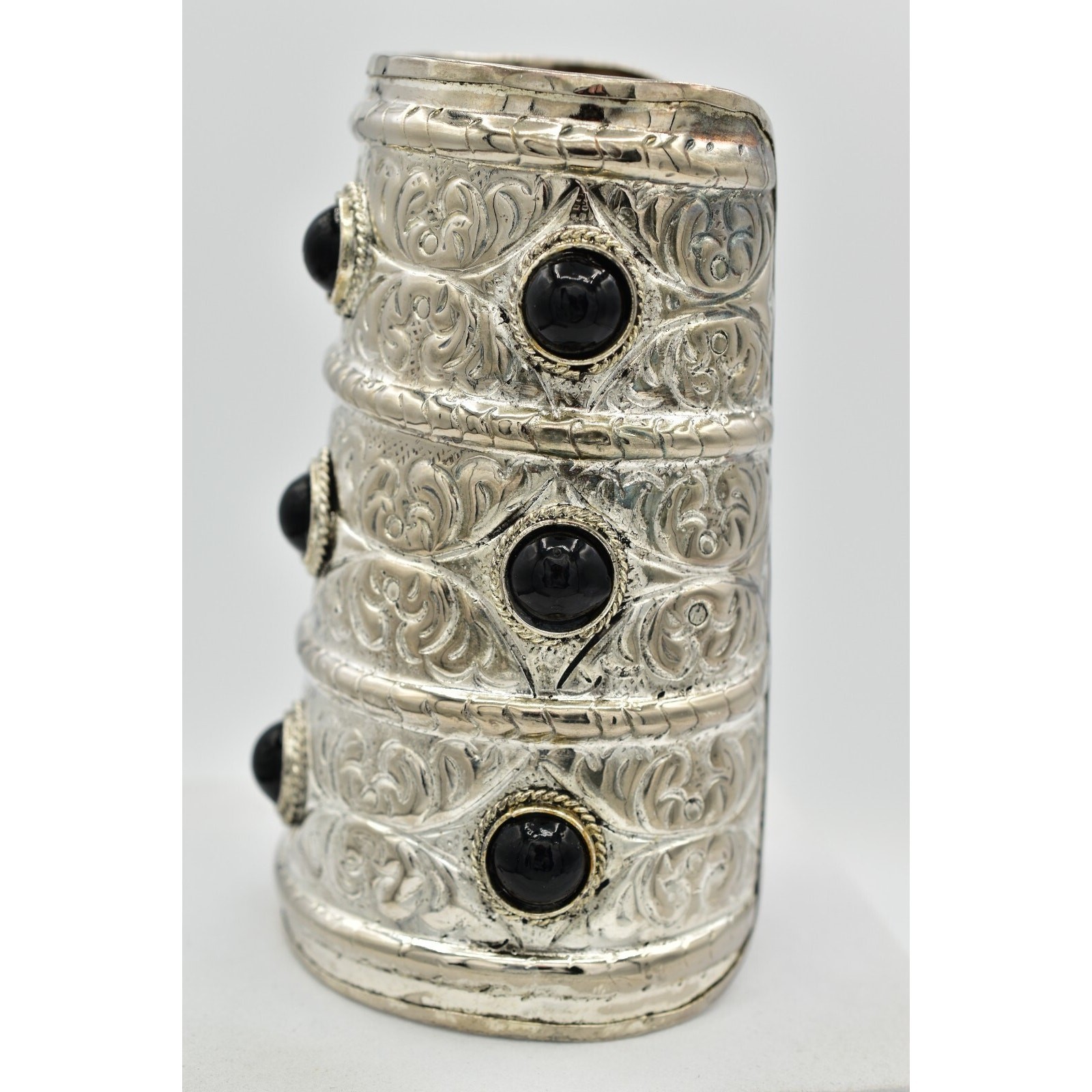 Vintage Wide Cuff Bracelet Black Cabochon Boho Heavy Chunky Tribal 1970s Bin4