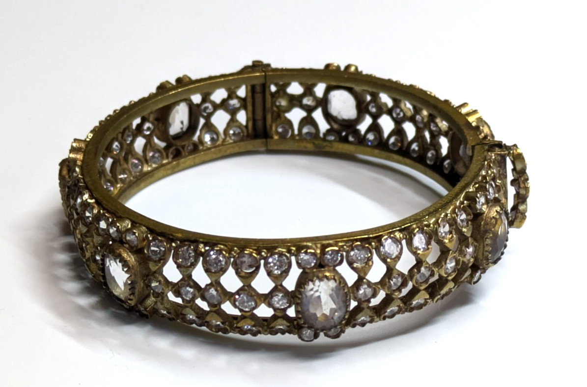 Kundan Style Indian Hinged Polki Bangle Bracelet Clear Glass Stones 1/2″ Wide