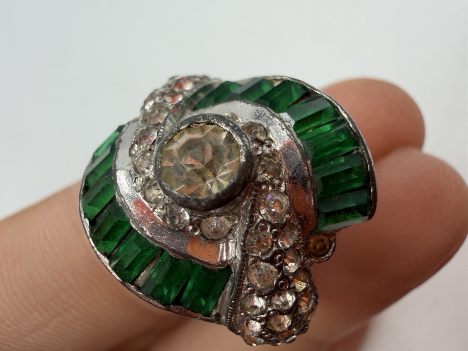 Vintage Ring Rhinestone Costume Green Cocktail Baguette Estate Size 6