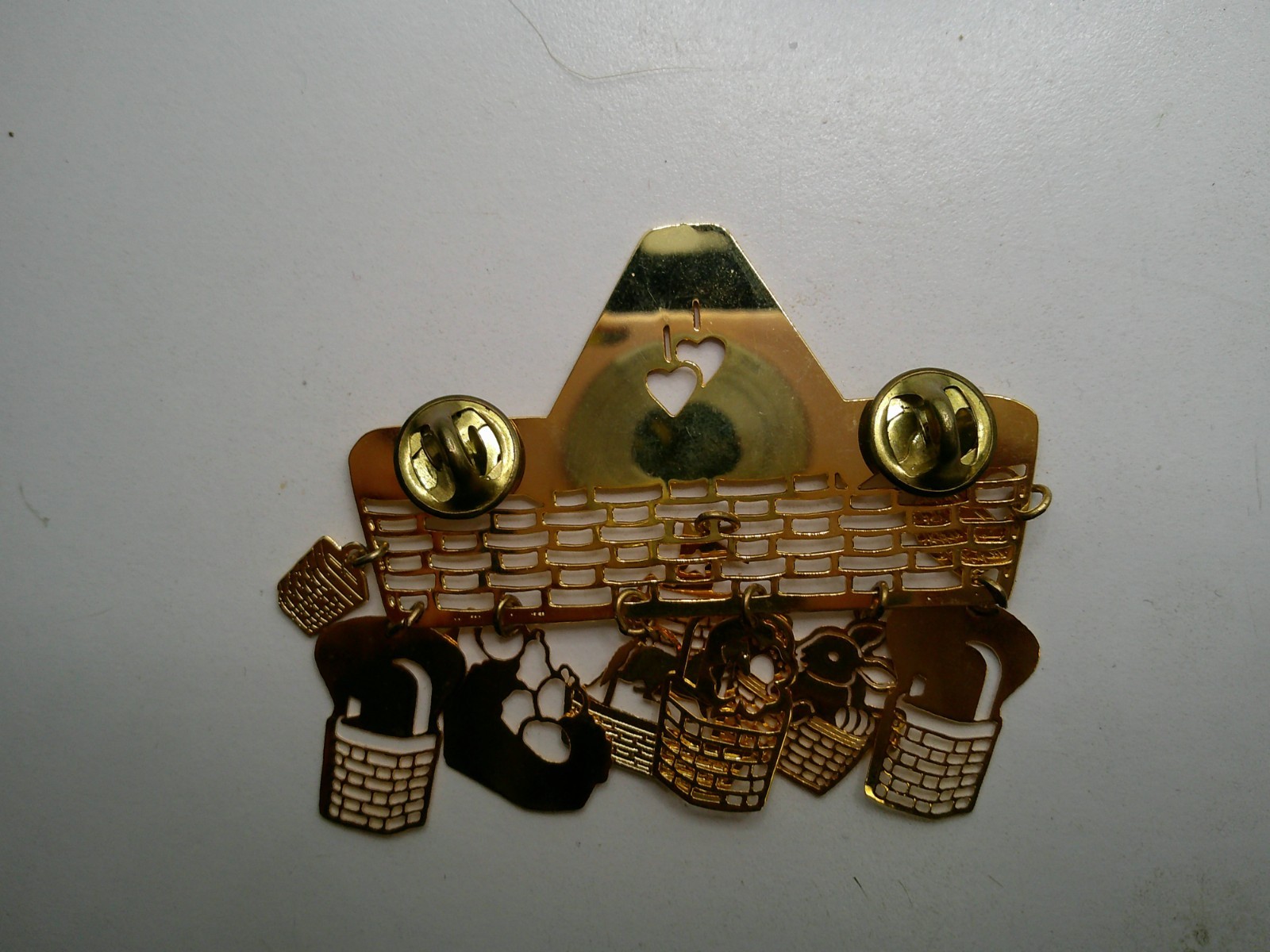 Metal Longaberger style basket Brooch Pin, with dangling baskets (D11)