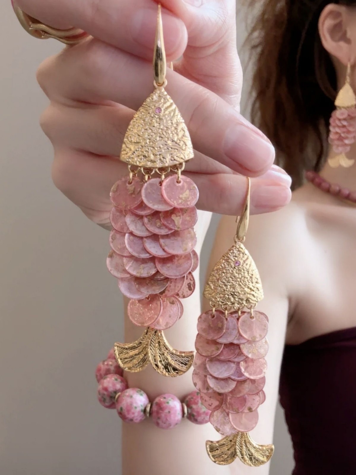 Vintage Pink Shell Scale Goldfish Exaggerated Hook Earrings New Arrival Jewelry