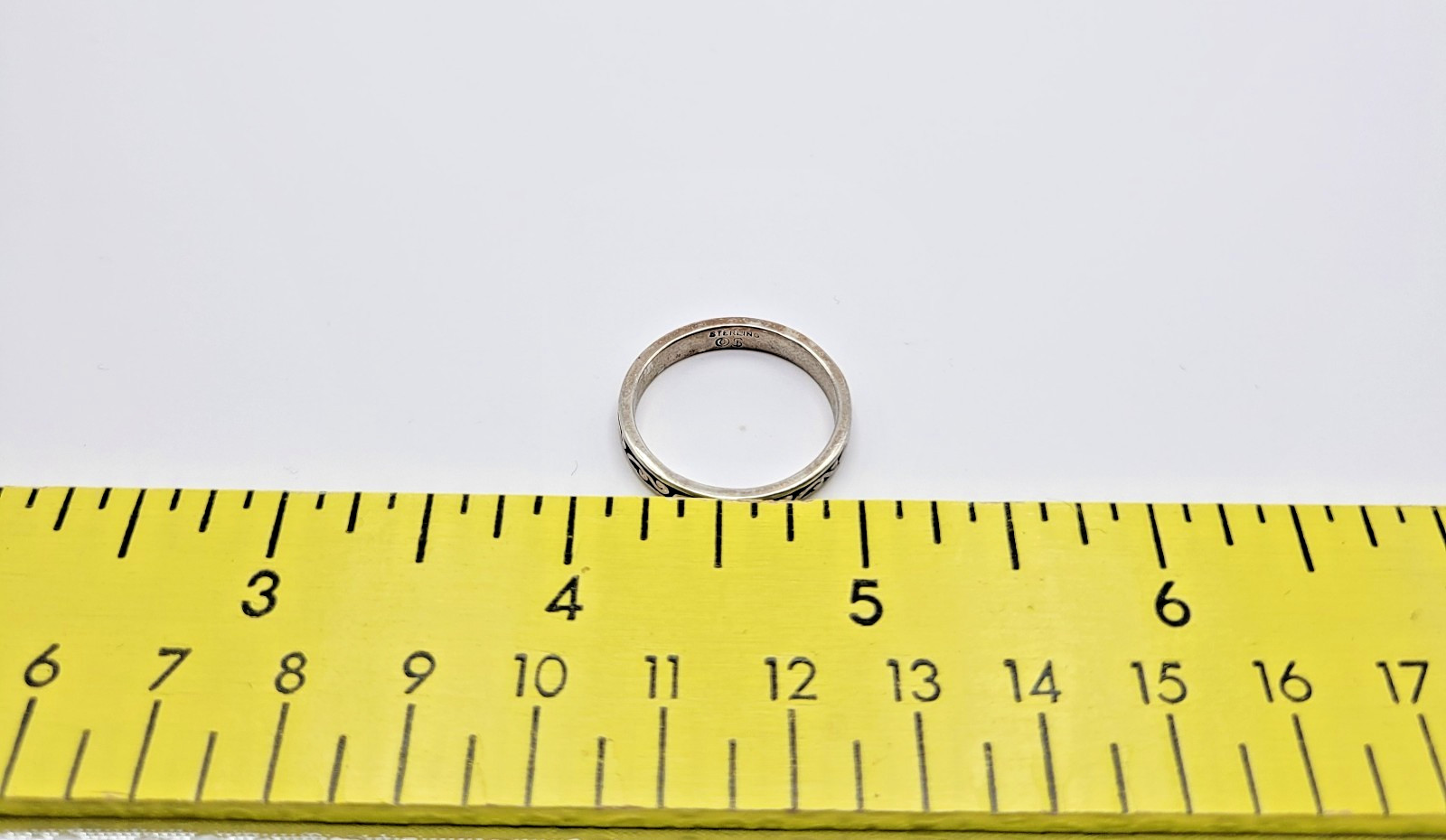 Shube Sterling Silver Scrolled Stackable Band Ring ~ Size 9
