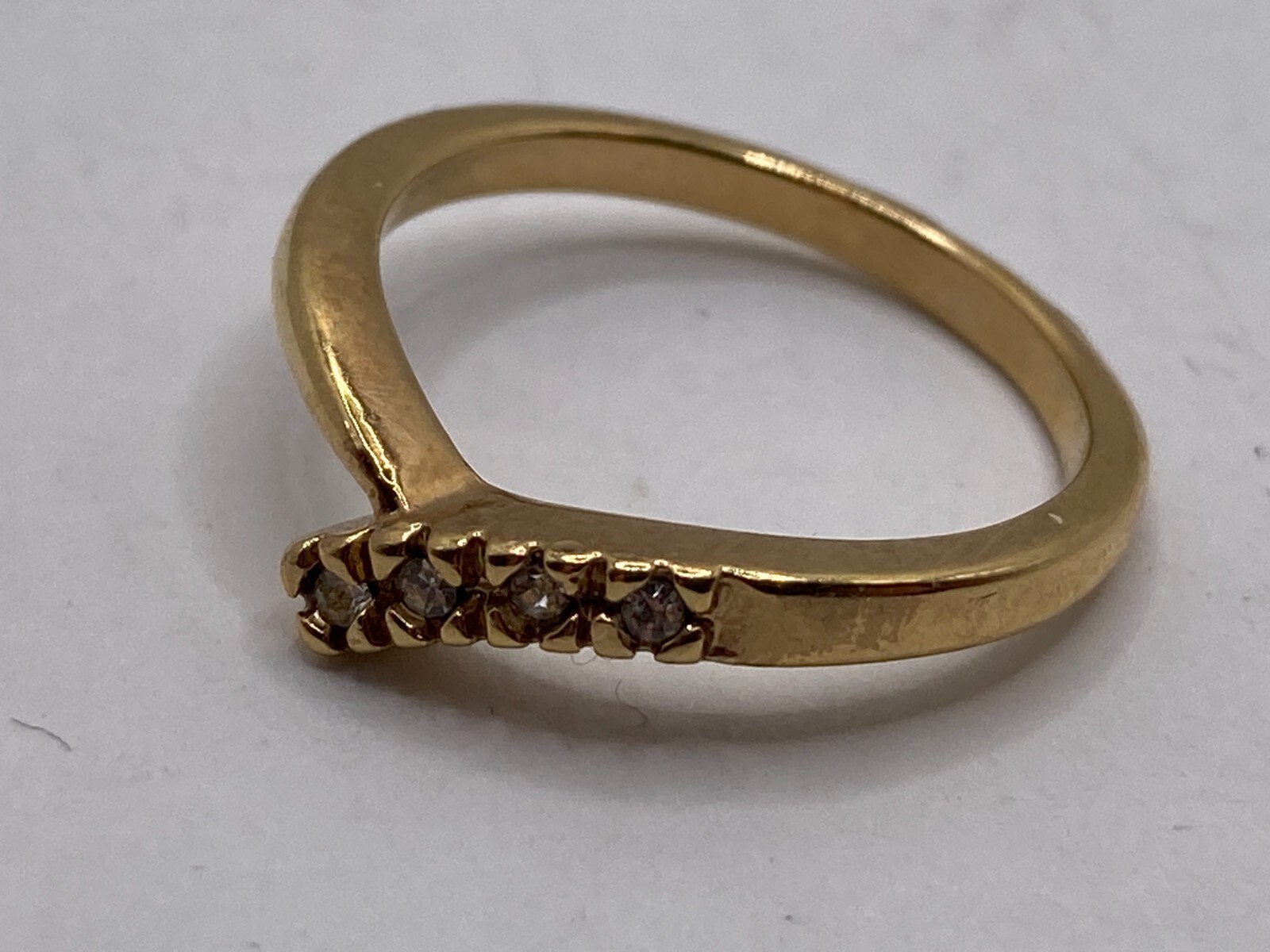Vintage Delicate Goldtone Ring With Clear Stones (Size 5)