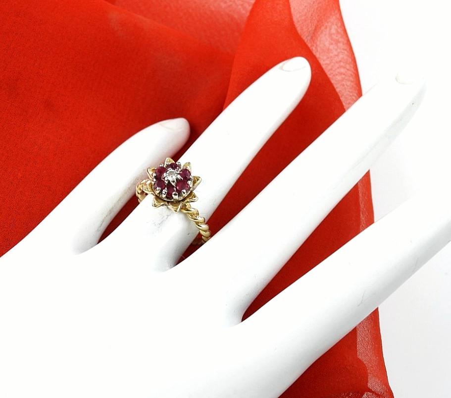 Vintage Solid 14K Yellow Gold Ring Ruby Diamond Cluster Fine Fancy Jewelry