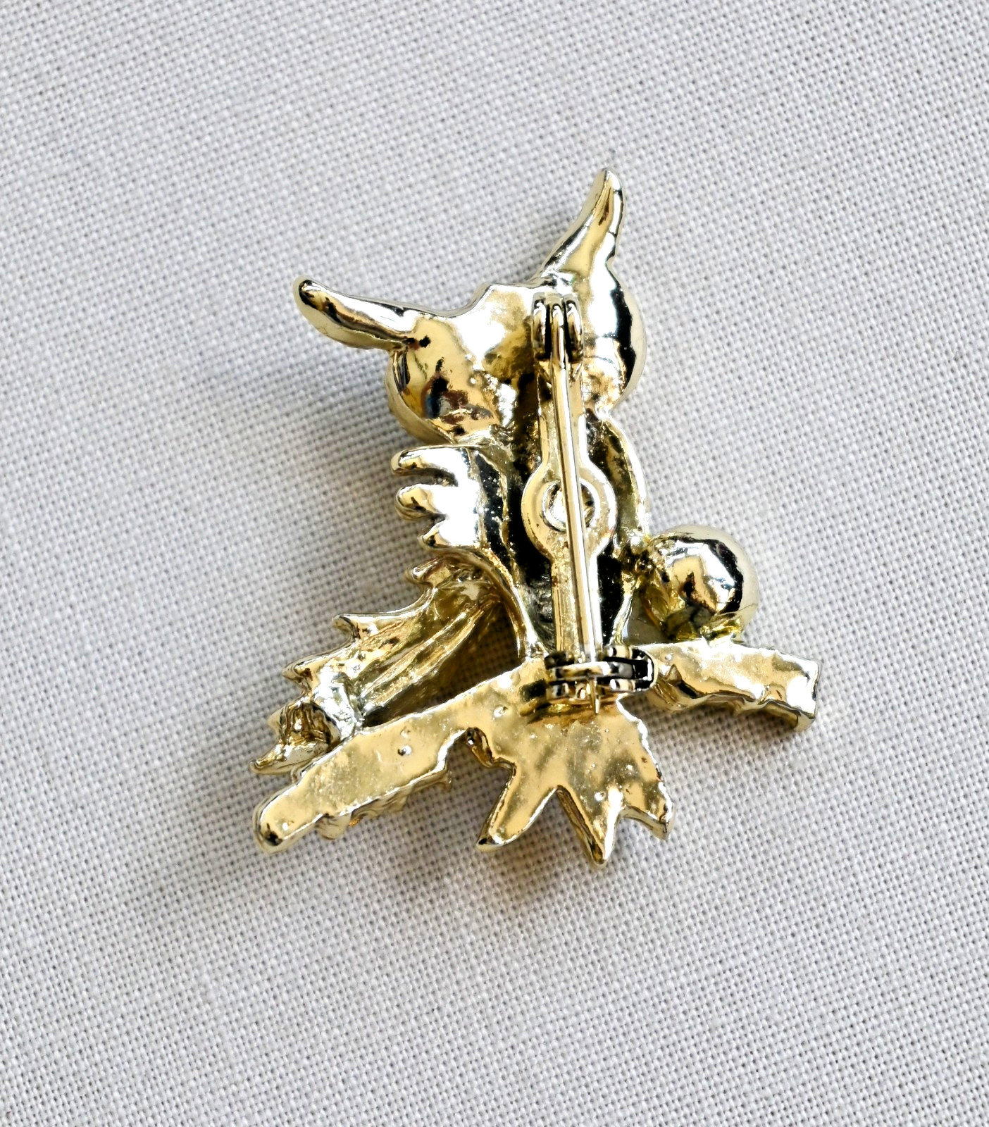 Vintage Owl Brooch Textured Gold Tone Bird Pin with Rhinestone Crystal Glass