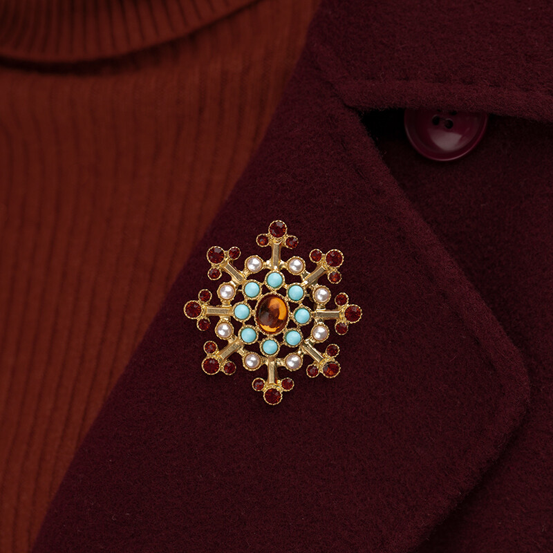 Women Noble Vintage Enamel Flower Brooch Unisex Antique Jewelry Accessories Gift