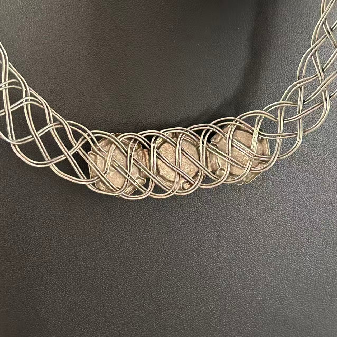 Vintage Woven Wire Mesh Choker Collar Necklace Silver Tone Black White Cabochon