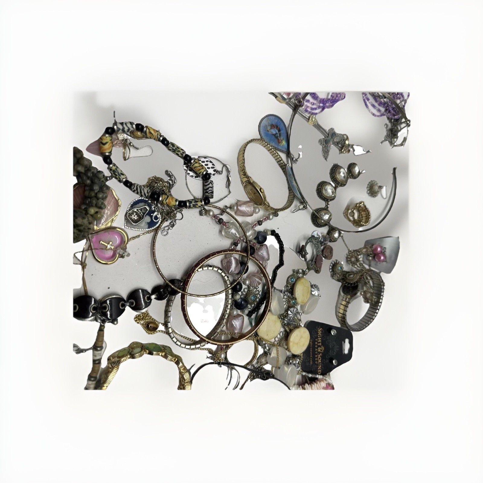 Costume/ Junk Jewelry, Scrap Lot, Approximately 2 Pounds. Can send addl pics.
