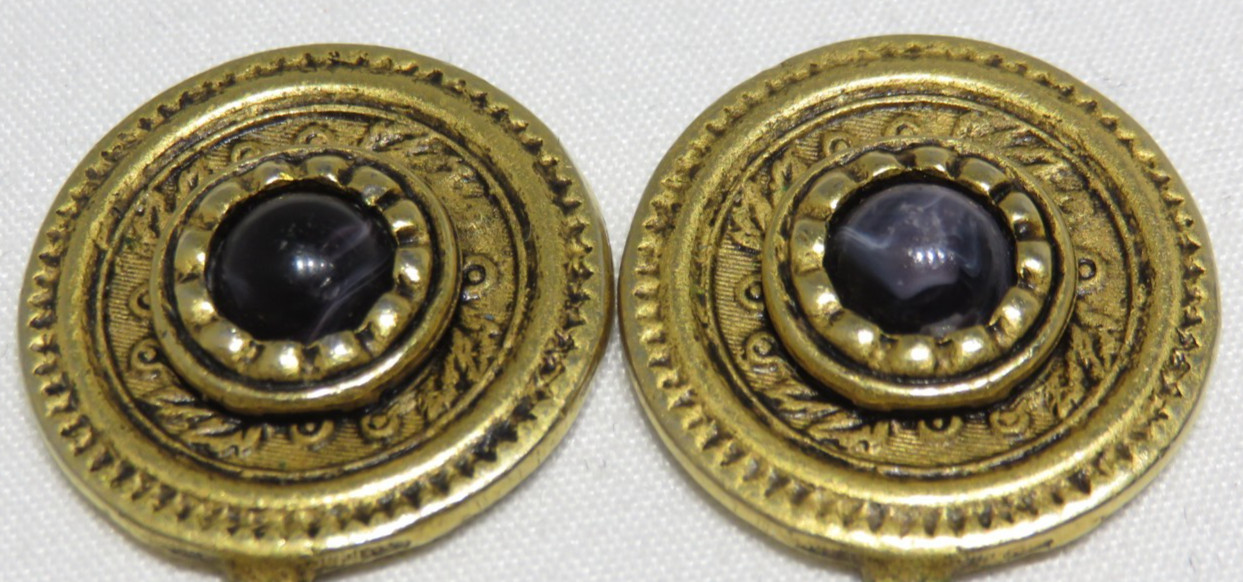 Vintage EH Gold Tone Dark Gem Centered Hook Back Earrings Lot 2416 lisasfinds