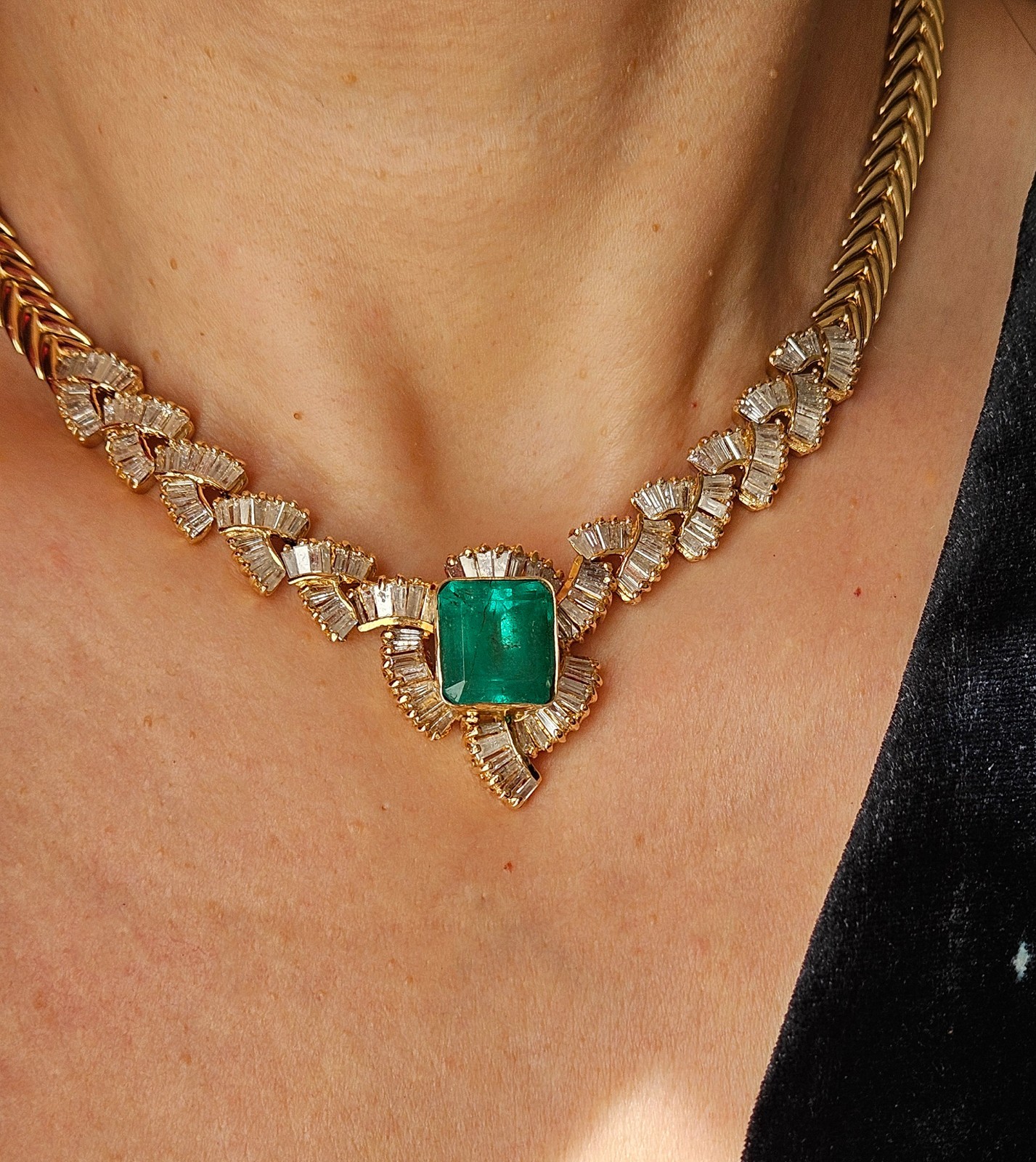 GIA 12.60ct Colombian Emerald 6.0ctw Diamond 14K Gold Collar Choker Necklace