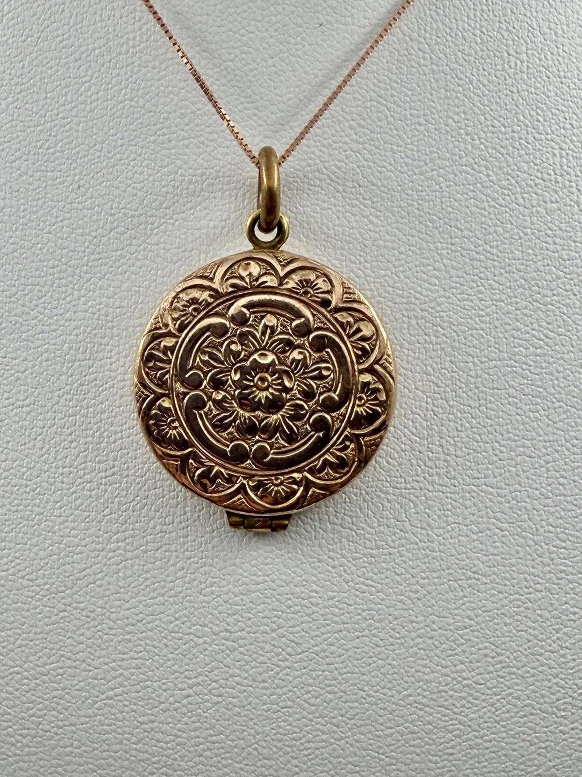 Antique Double Sided Rose Rolled Gold Flowers & Ribbon Design Locket Necklace