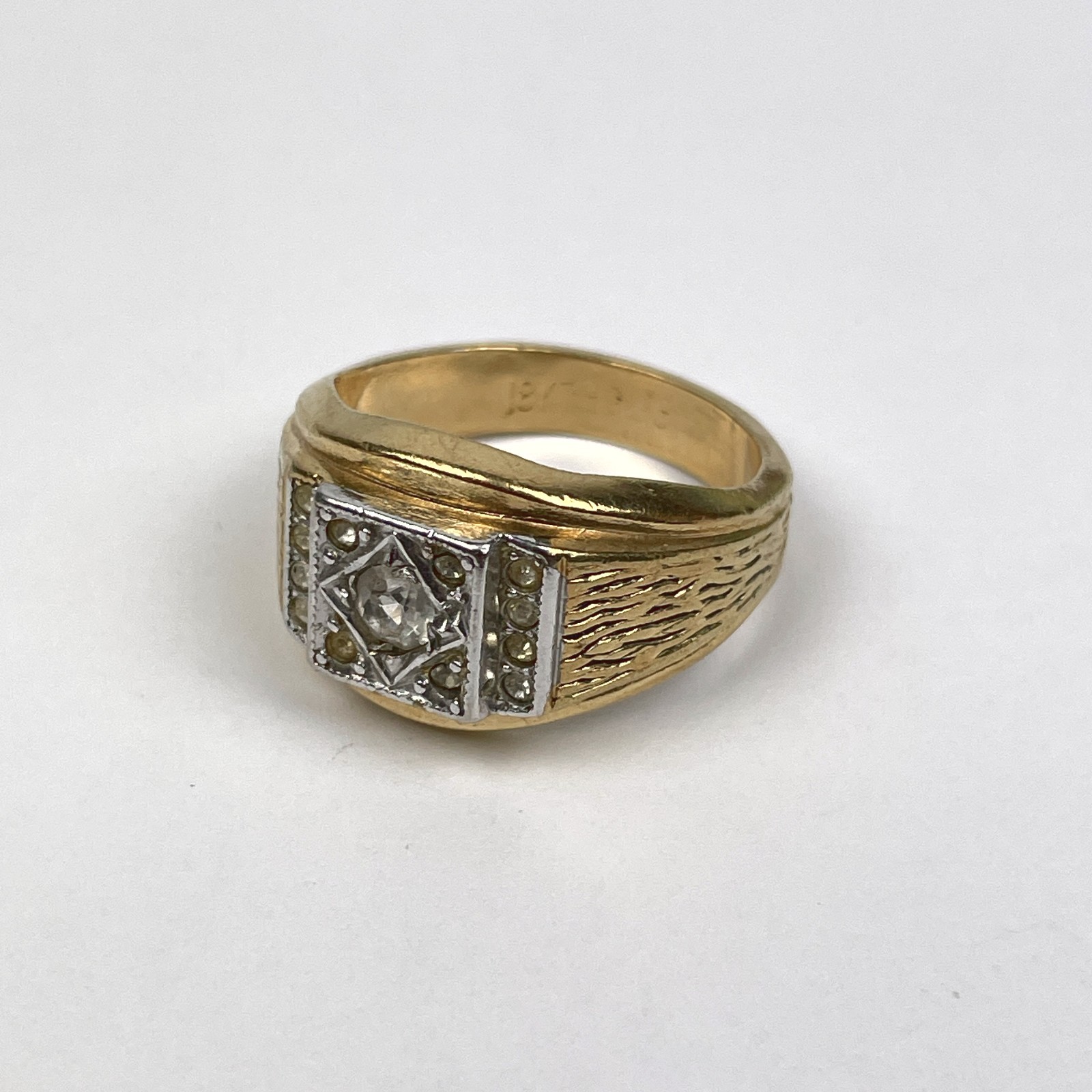VTG MCM Men Signet Ring 18K HGE Textured Bark Two Tone Sz 10 3/4 Costume