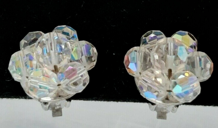Vintage Round Clear Iridescent Cluster Clip On Earrings – Jewelry