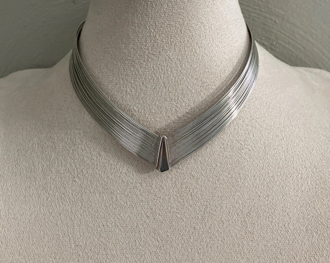 Vintage Silver Tone Torque Necklace Modernist Polished Wire Collar Choker