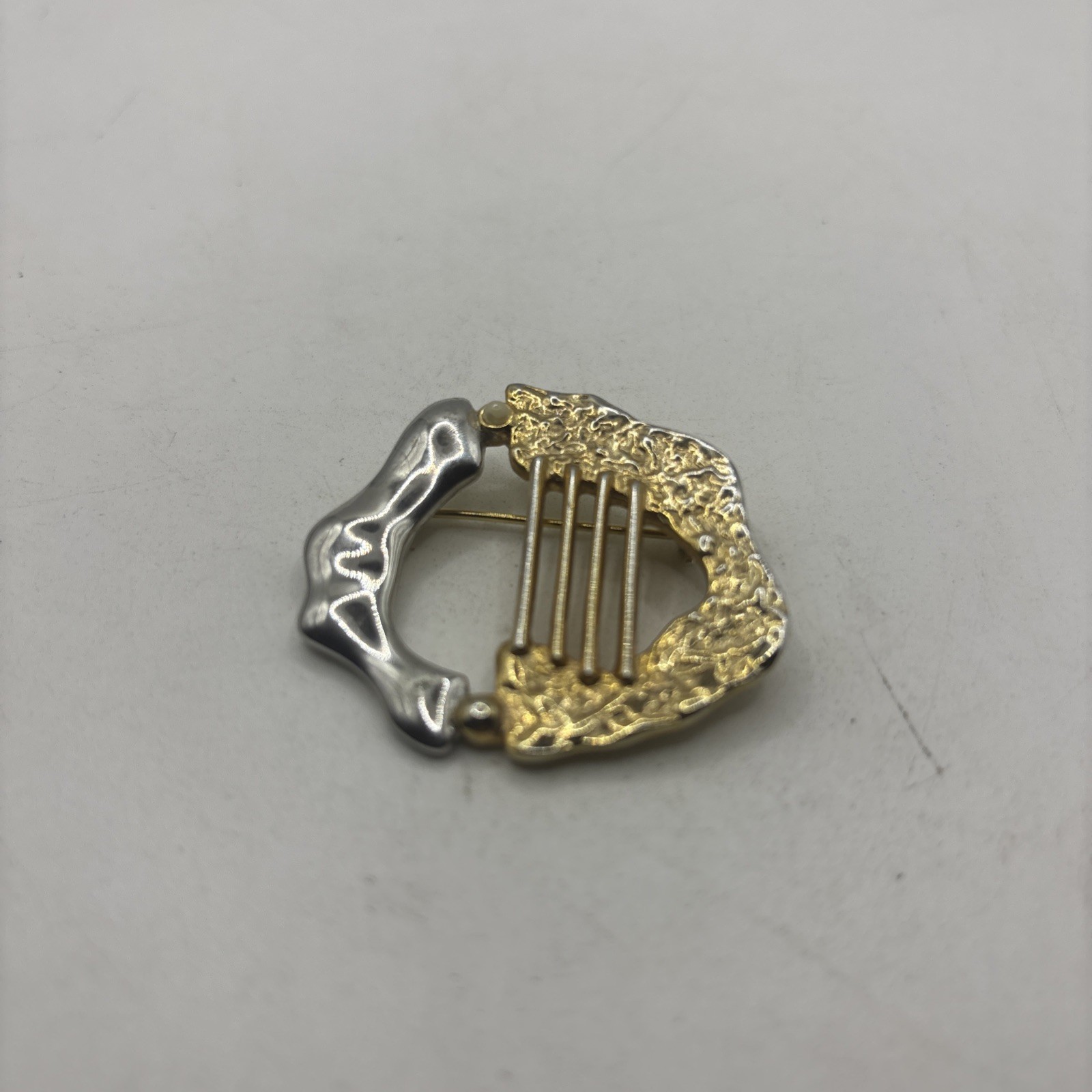 Rachel Gera Signed 1984 Israel Gold / Silver Tone Brooch Pin