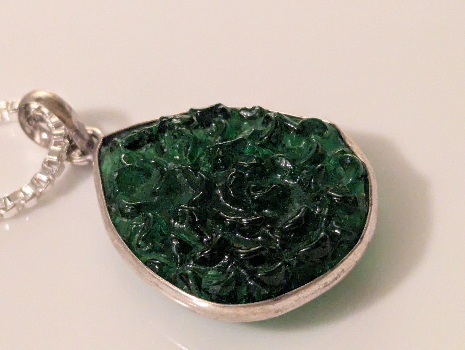 Vintage Sterling Silver Green Art Glass Teardrop Pendant on New 18″ 925 Chain