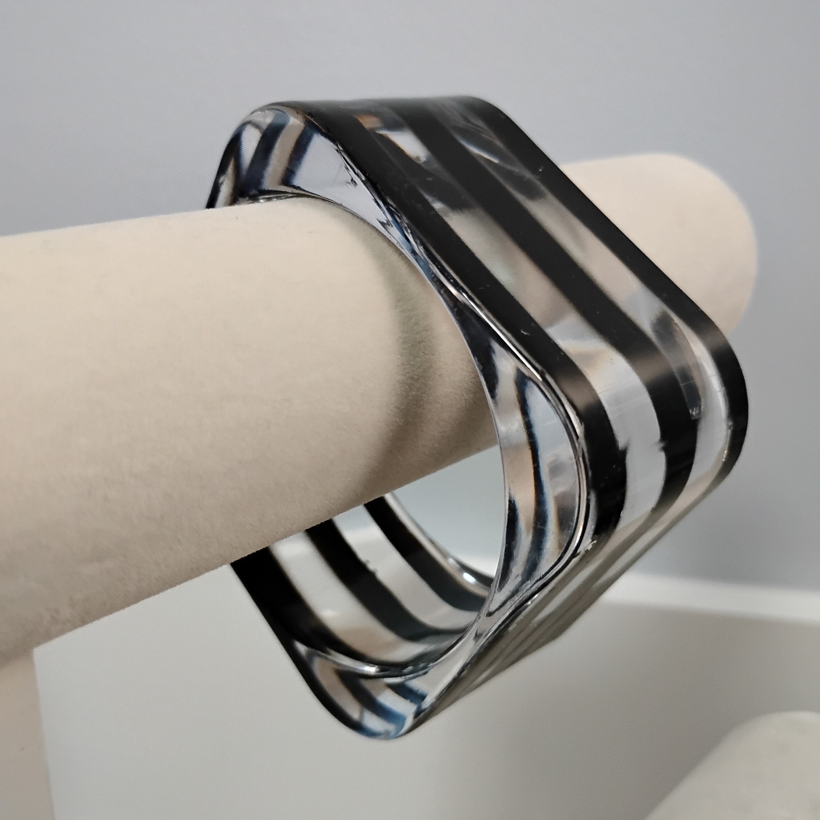 Vintage Clear Black Striped Chunky Square Bangle Bracelet Sz 8 Acrylic Plastic