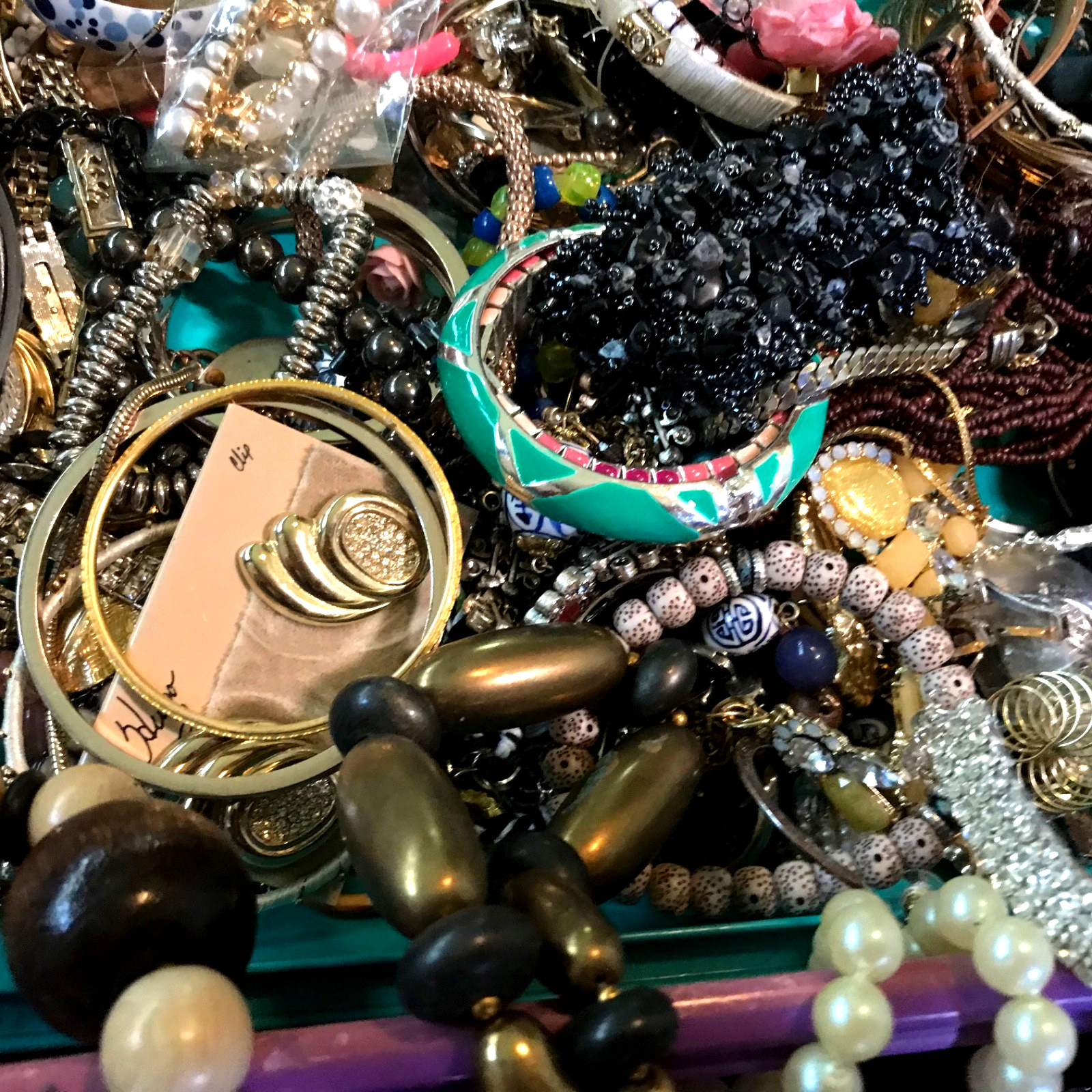 1/2 lb Mixed Vintage-Now ESTATE Jewelry lot ALL WEARABLE, NO JUNK, PAIRED 🌺