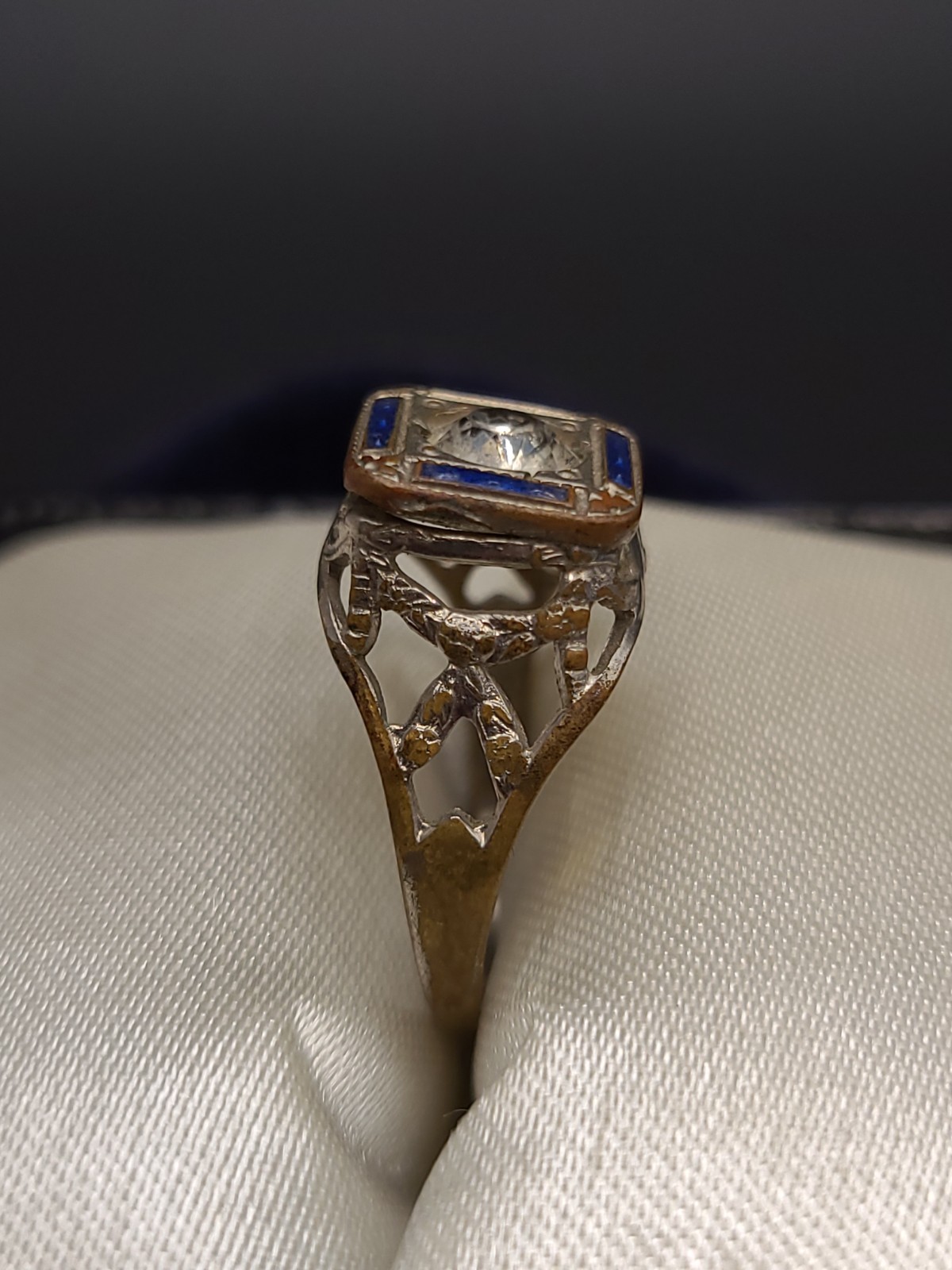 Vintage Cowen Gold Tone Blue Clear Glass Stone Ring Size 5.5-6