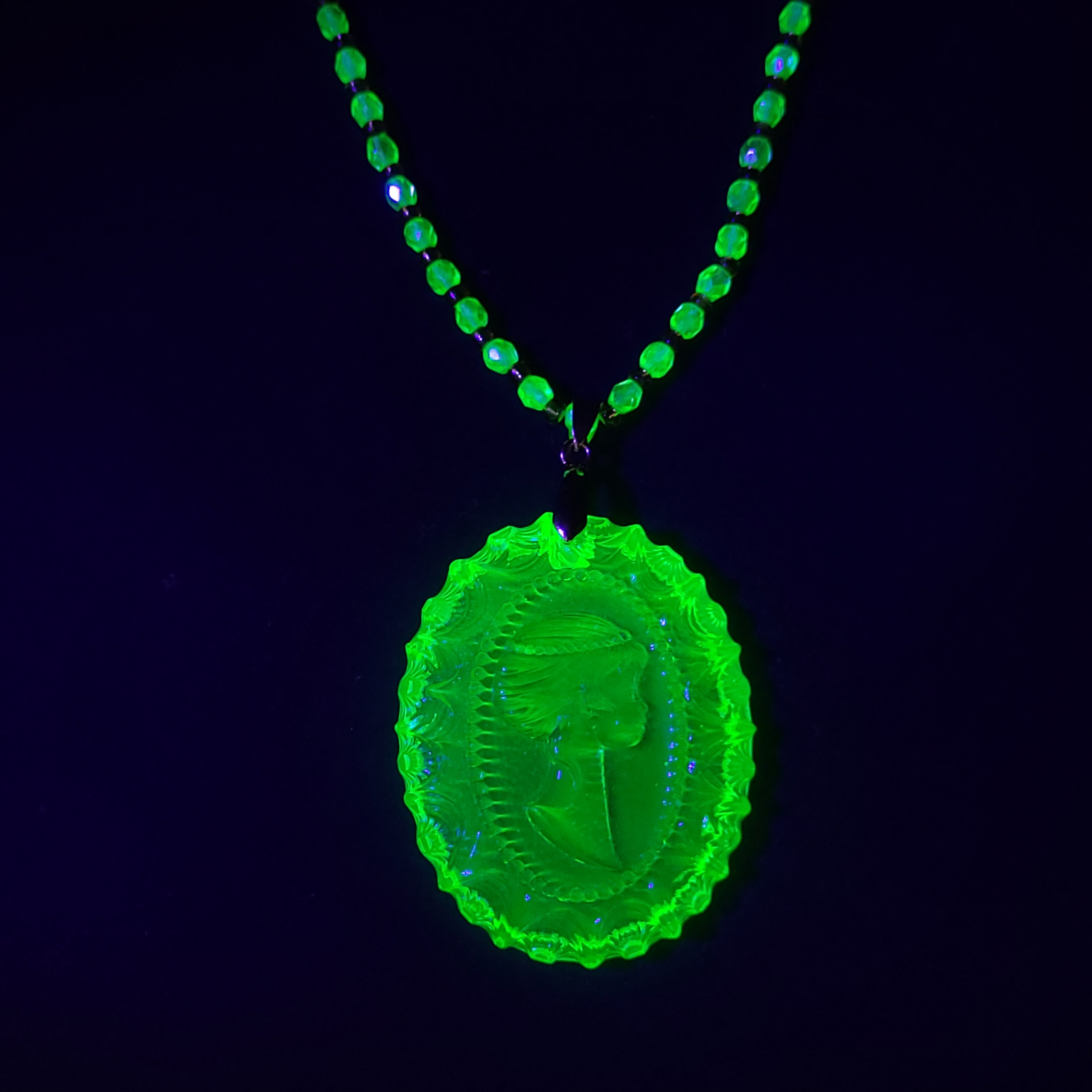 Uranium Glass Necklace 23” Cameo Pendant Vaseline Yellow Czech Beads