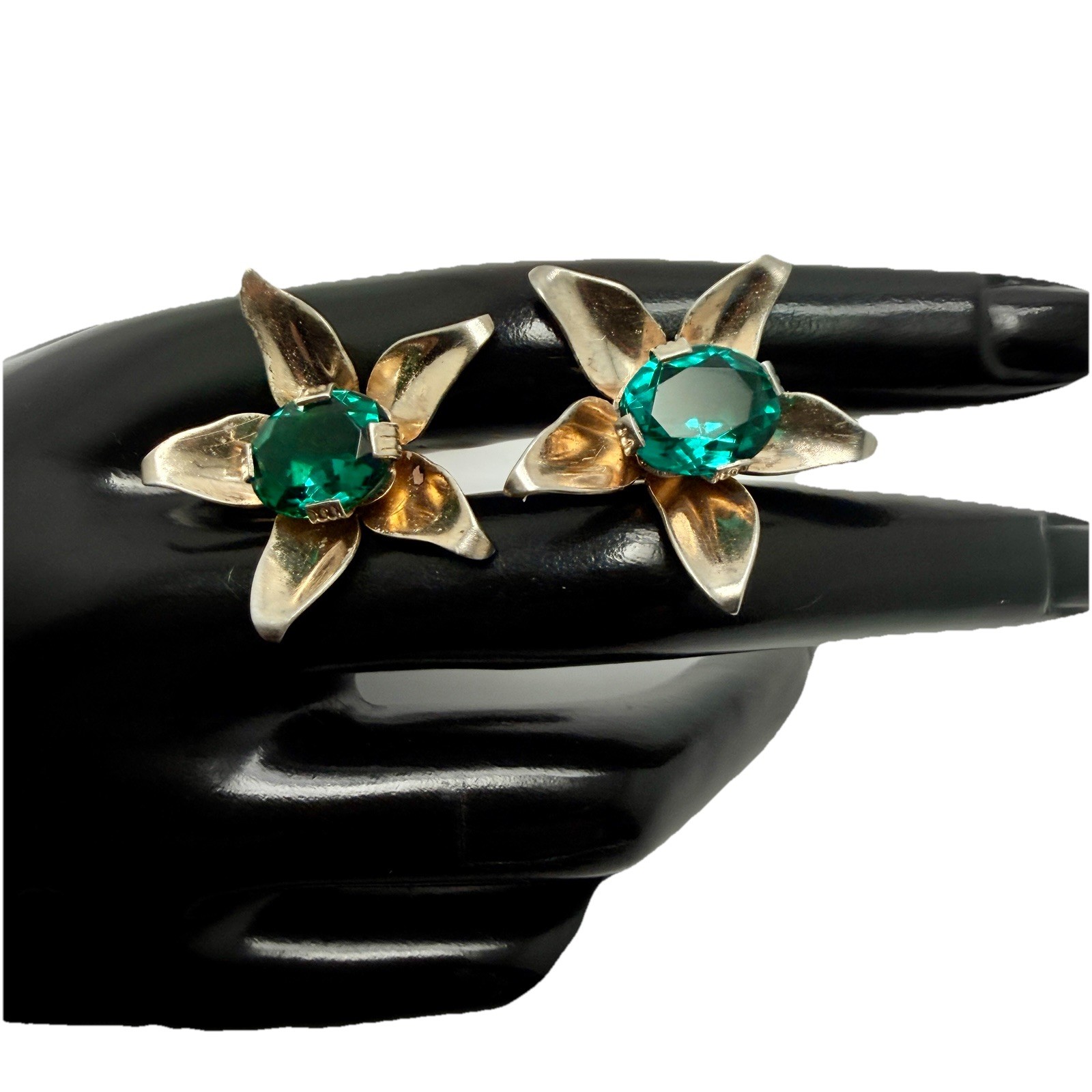 Vintage Sterling Silver Modernist Floral Earrings Emerald Green Faceted Glass