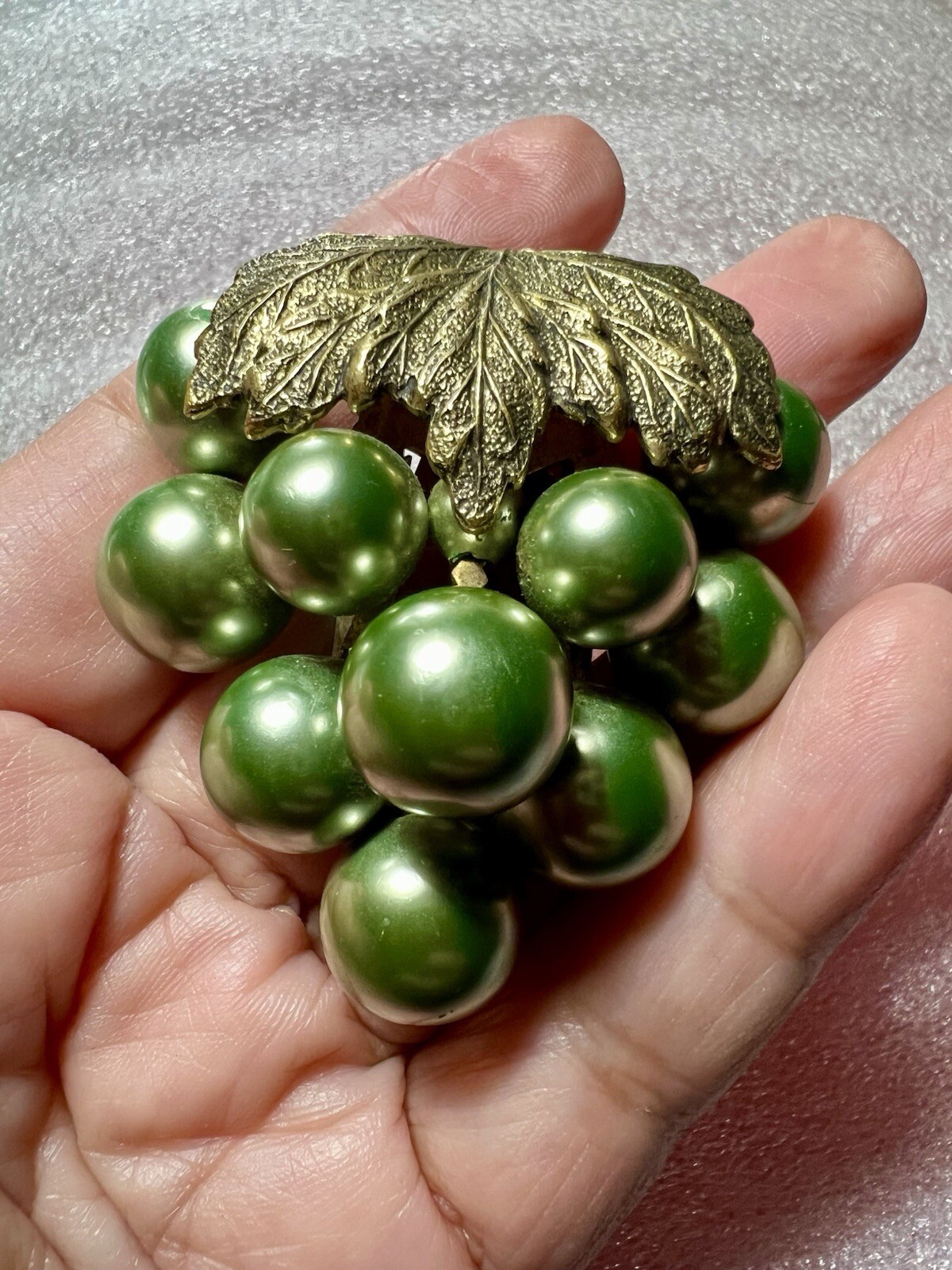 Vintage 1930 Art Deco Coat/Dress Brooch/pin Faux Green Pearls/grapes.